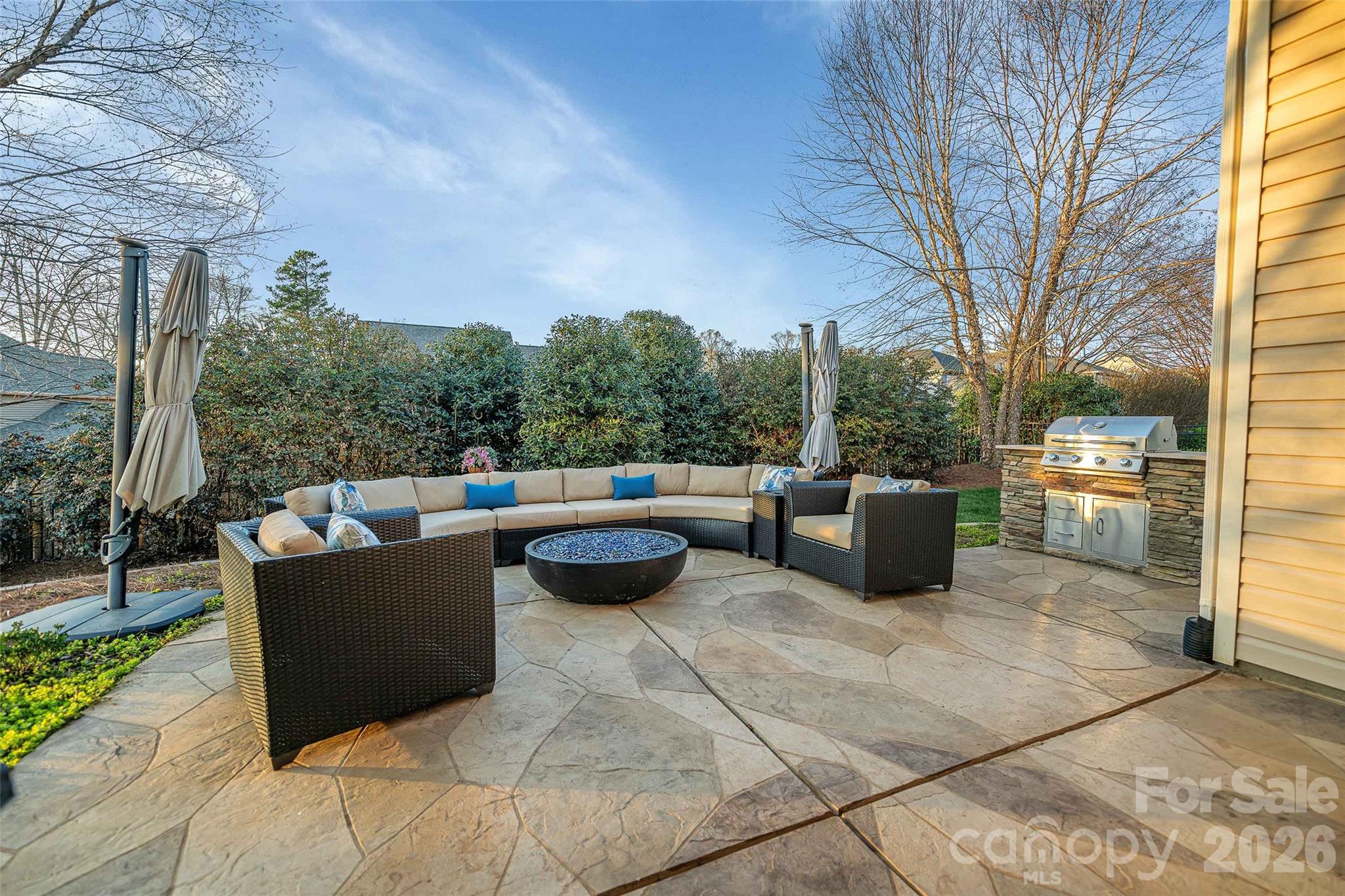 1184 McKee Farm Lane — Belmont