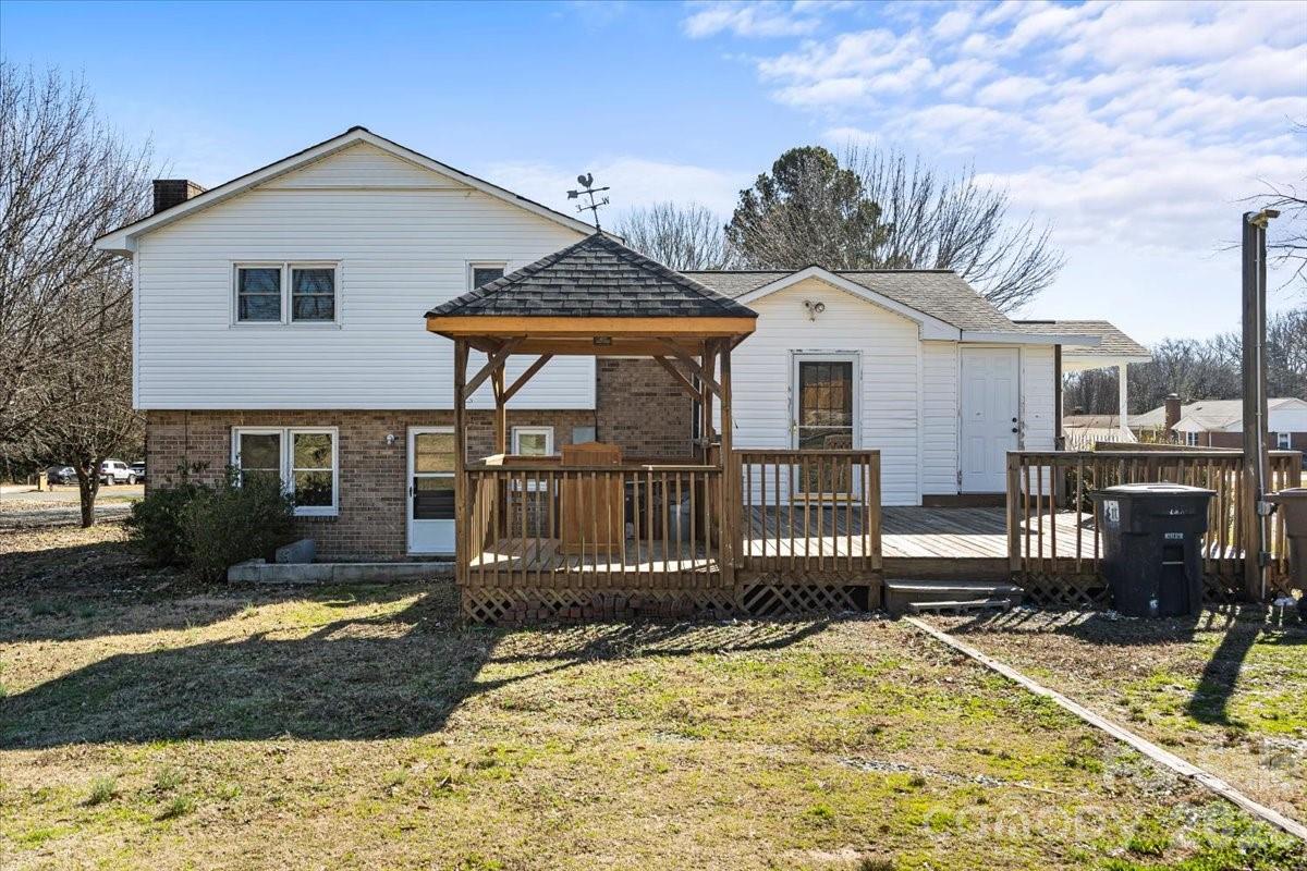 309 catawba Circle — Matthews