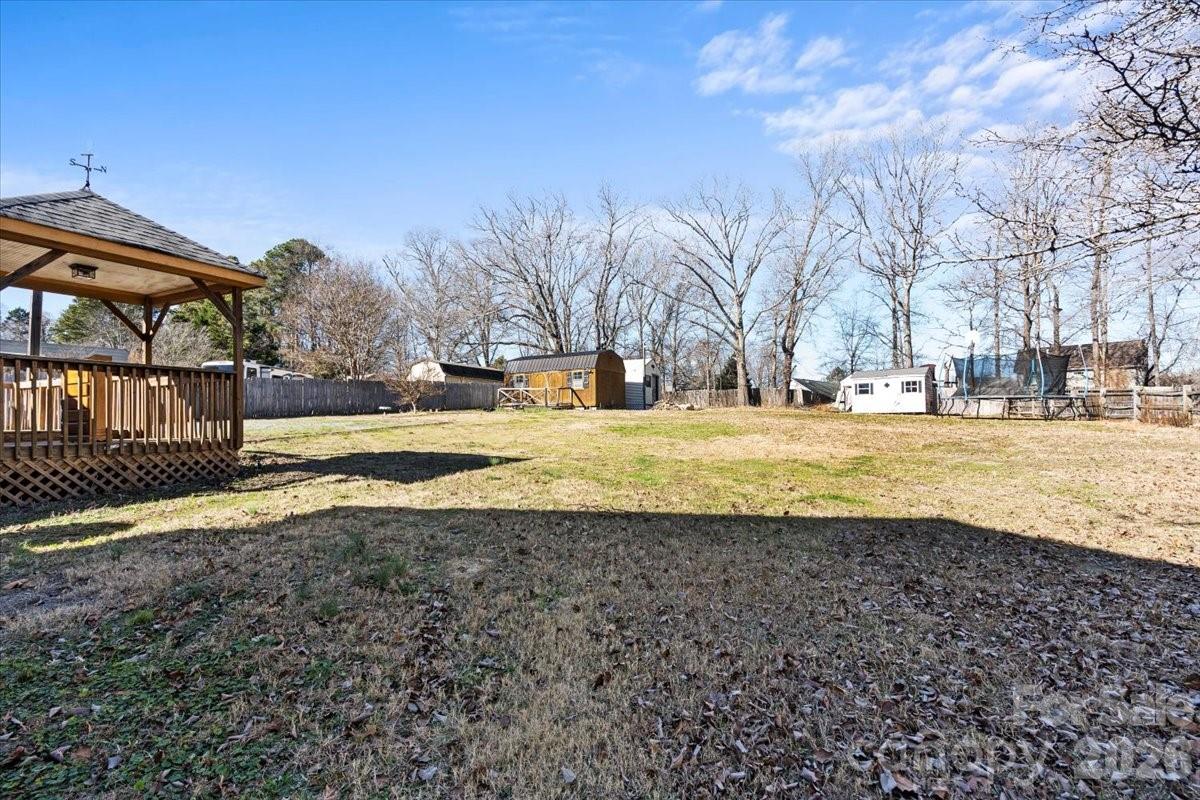 309 catawba Circle — Matthews