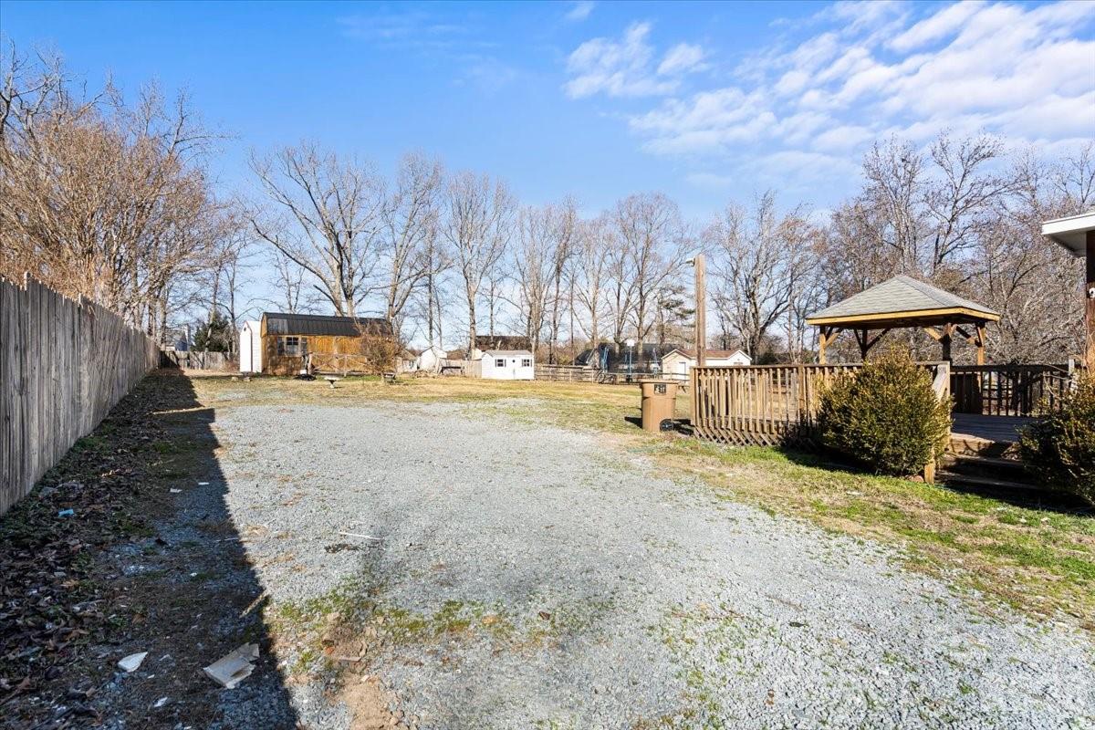 309 catawba Circle — Matthews