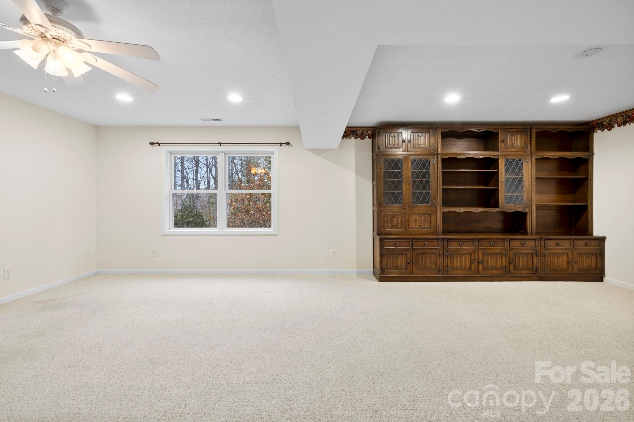 242 Carriage Summitt Way — Hendersonville