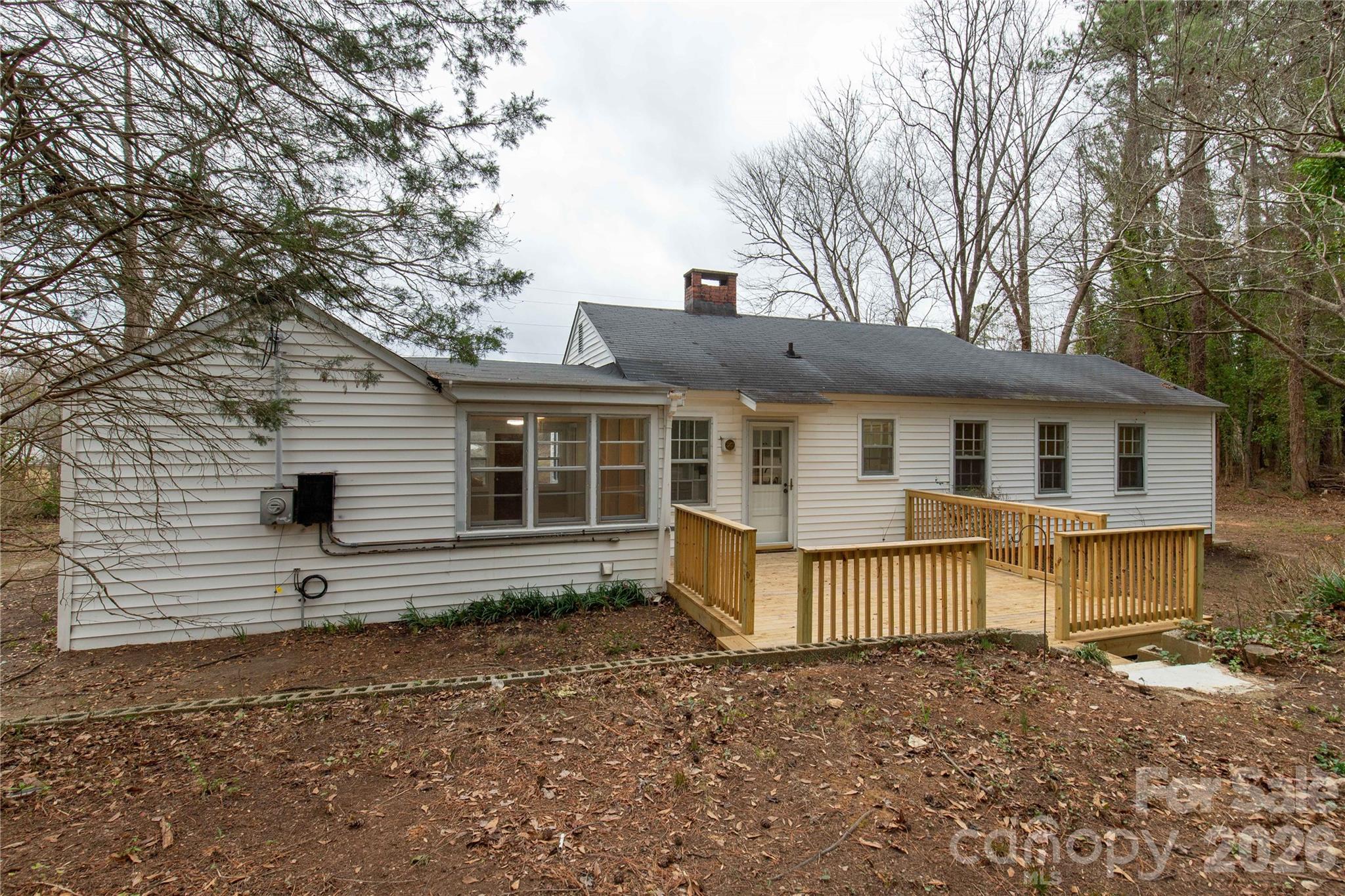 1250 Hampton Grace Avenue — Lancaster