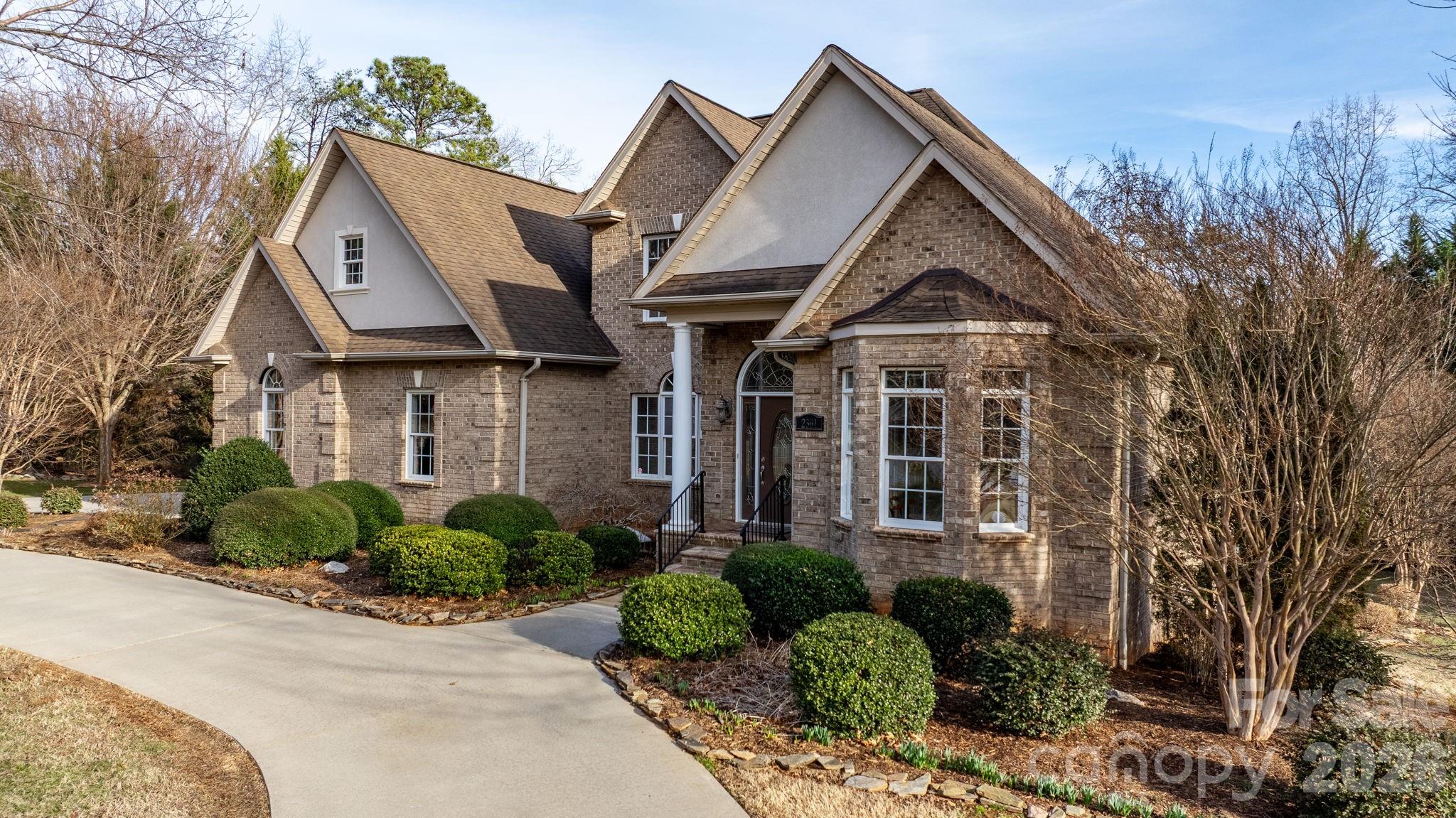 2301 Willow Creek Drive — Newton