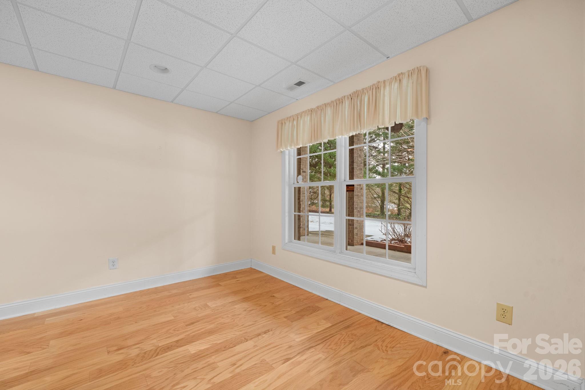 2301 Willow Creek Drive — Newton