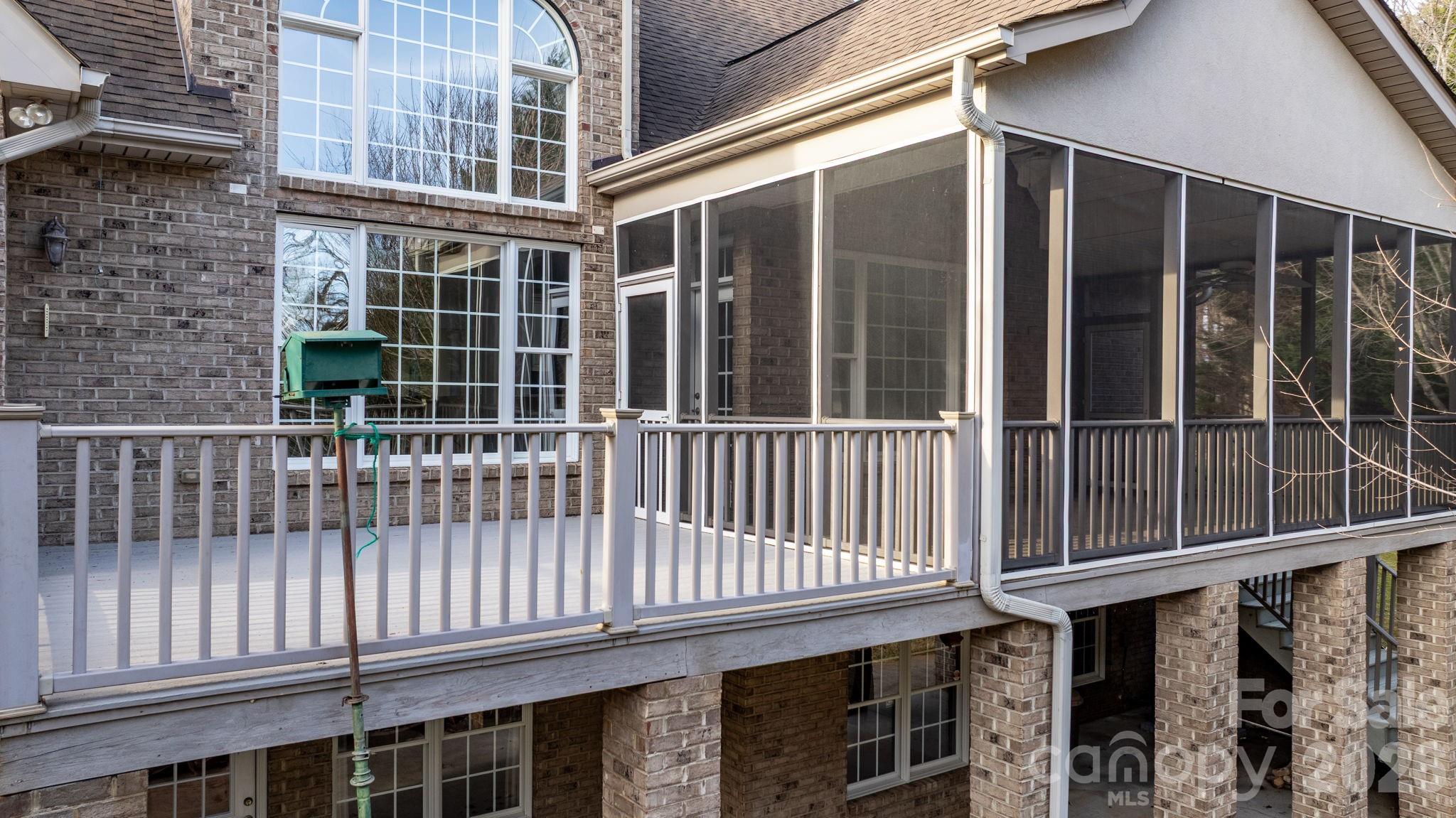 2301 Willow Creek Drive — Newton