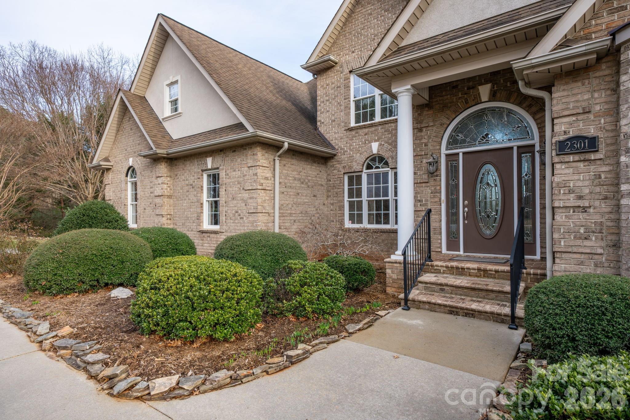 2301 Willow Creek Drive — Newton