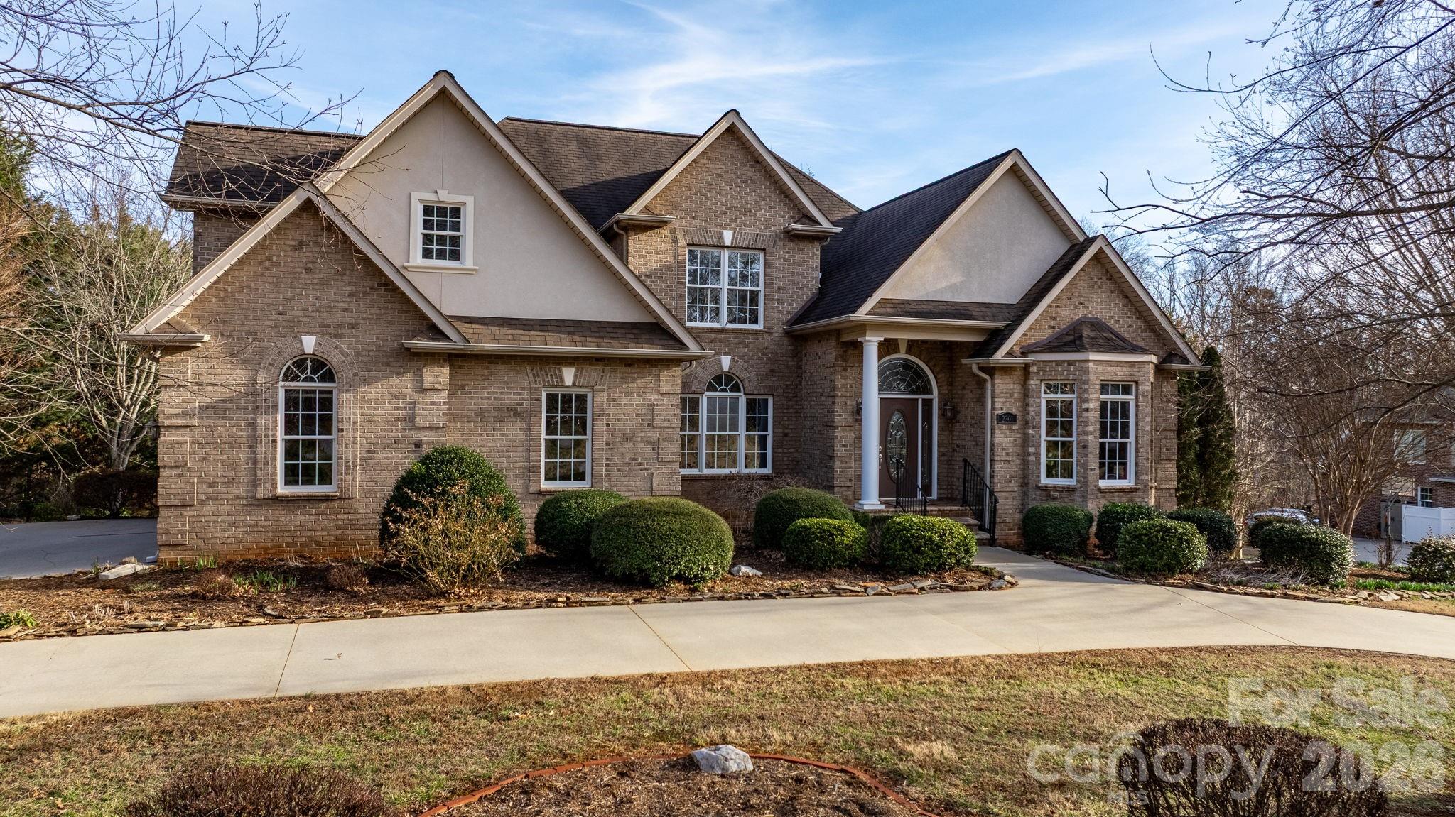 2301 Willow Creek Drive — Newton
