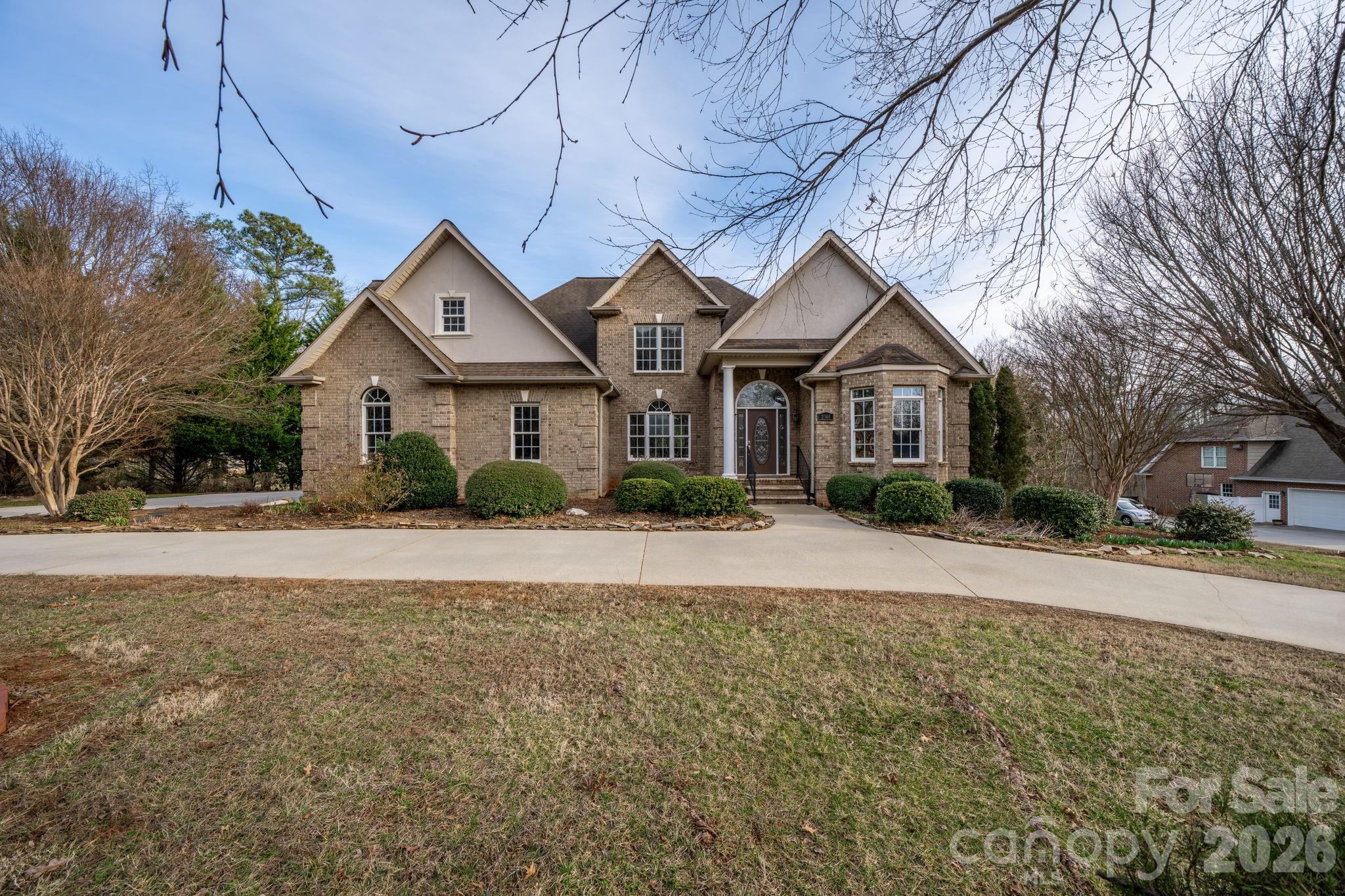 2301 Willow Creek Drive — Newton