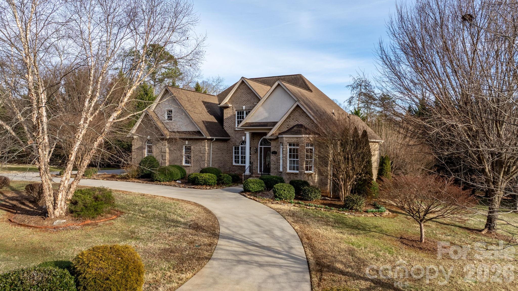 2301 Willow Creek Drive — Newton