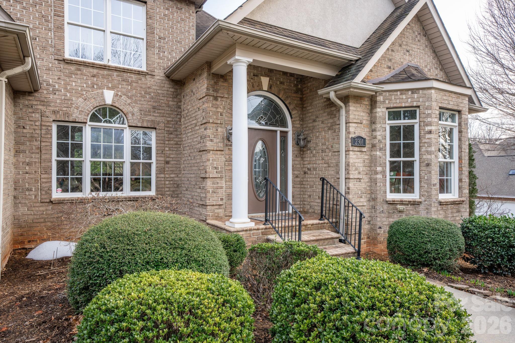 2301 Willow Creek Drive — Newton