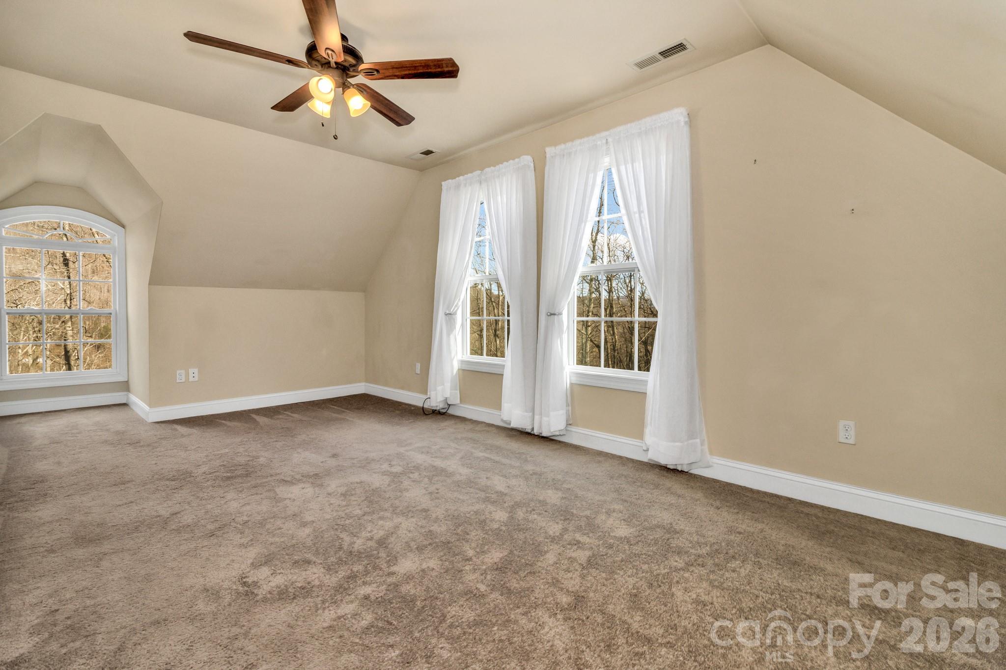 387 Goodview Drive — Hendersonville