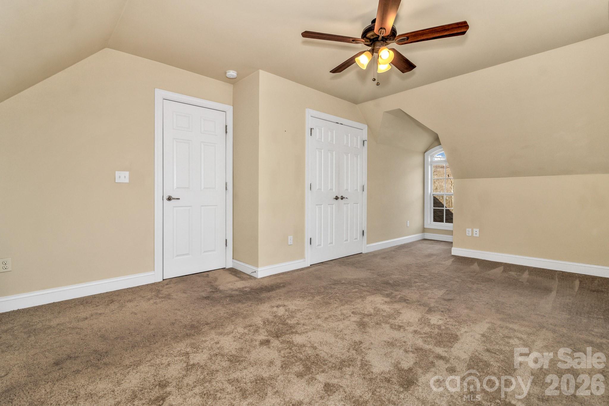 387 Goodview Drive — Hendersonville