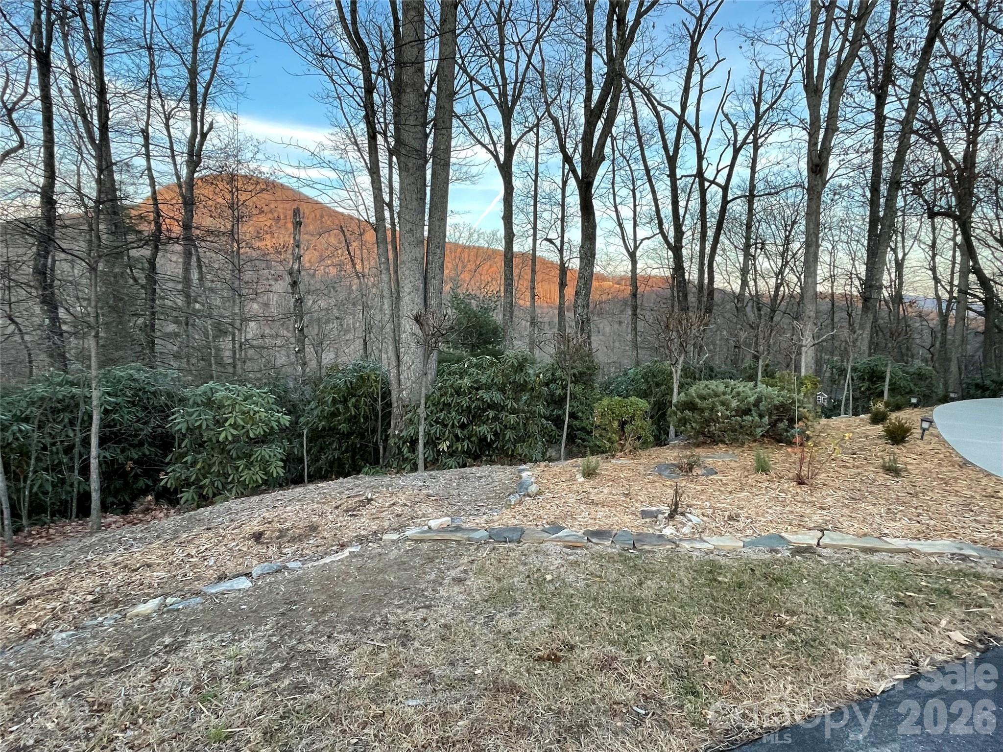 387 Goodview Drive — Hendersonville