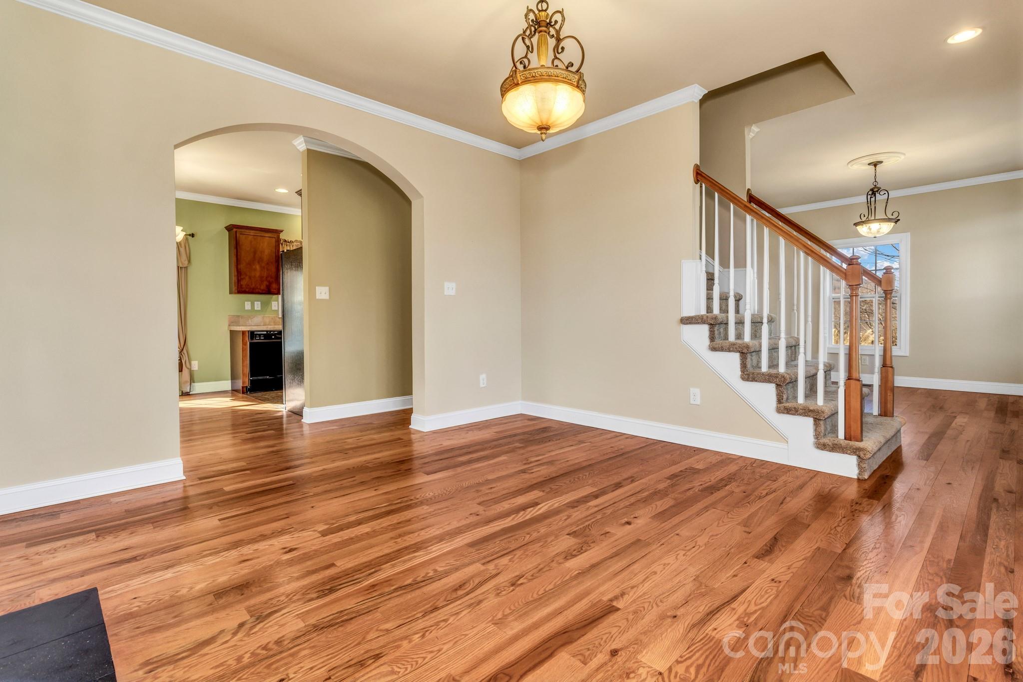 387 Goodview Drive — Hendersonville