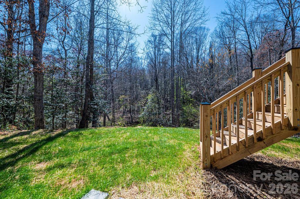 1314 39th Street Circle SW — Hickory