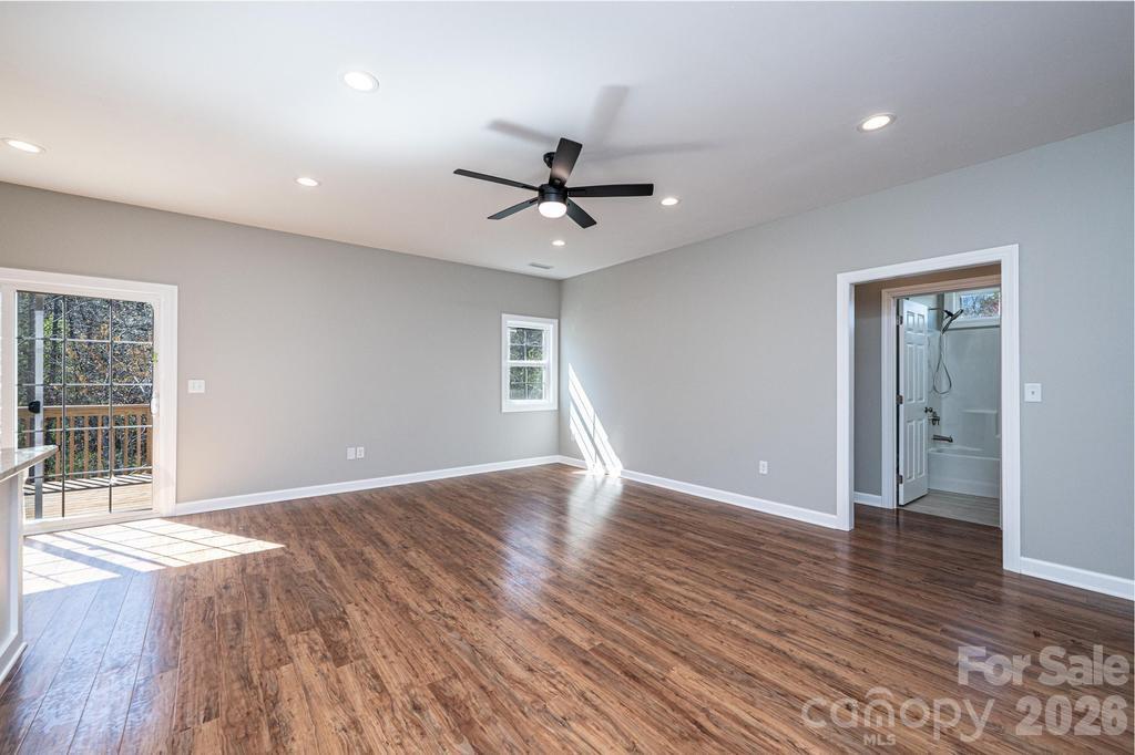 1314 39th Street Circle SW — Hickory
