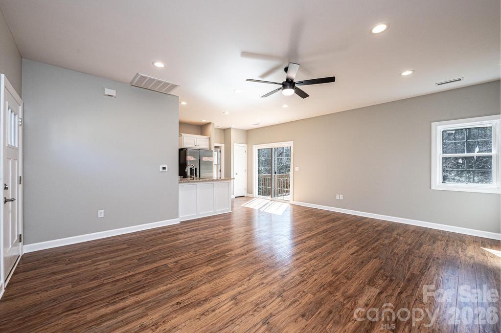 1314 39th Street Circle SW — Hickory