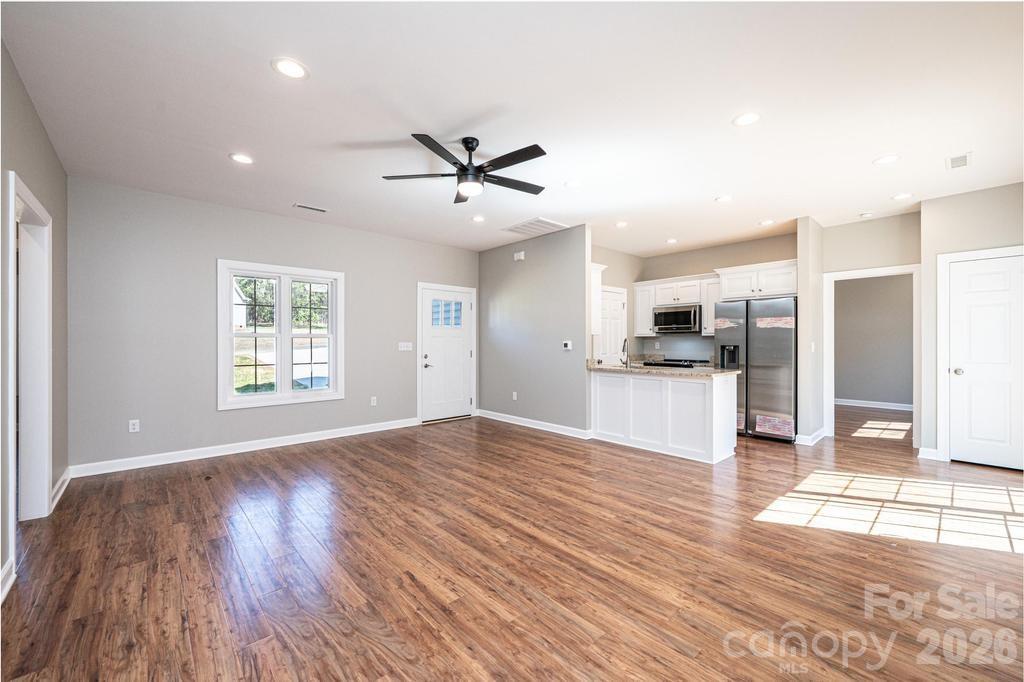 1314 39th Street Circle SW — Hickory