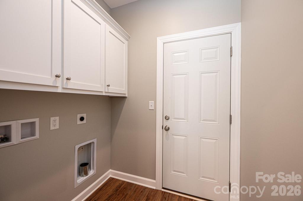 1314 39th Street Circle SW — Hickory