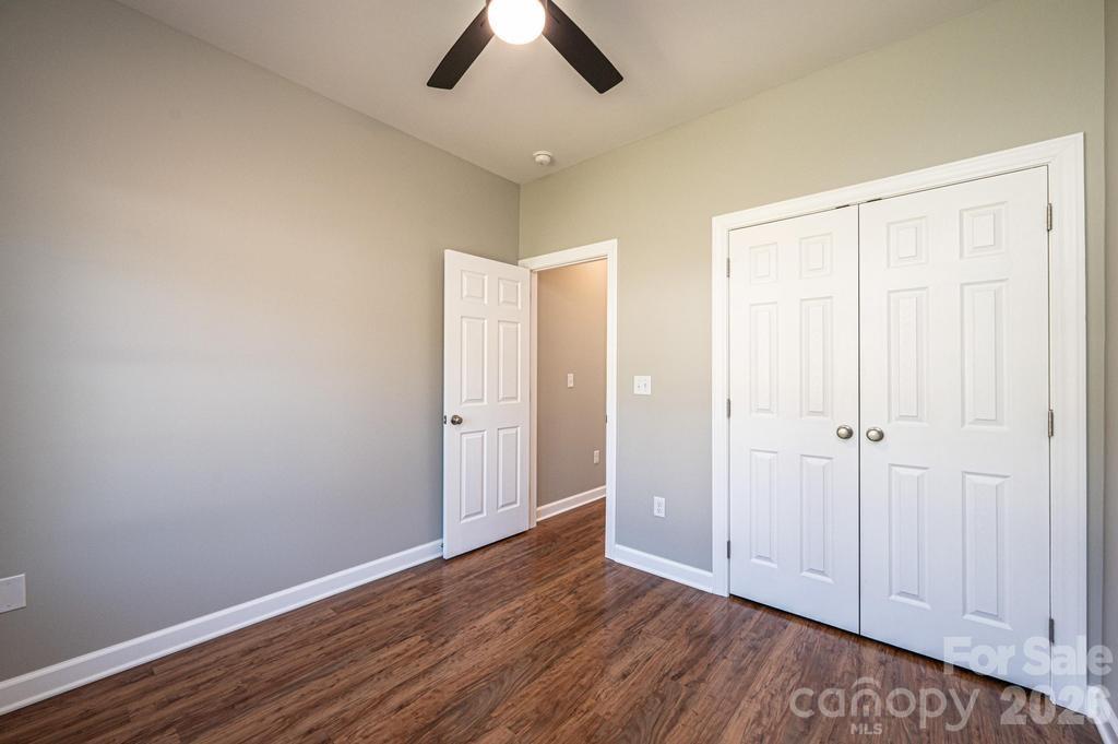 1314 39th Street Circle SW — Hickory