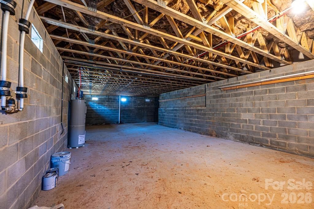 1314 39th Street Circle SW — Hickory