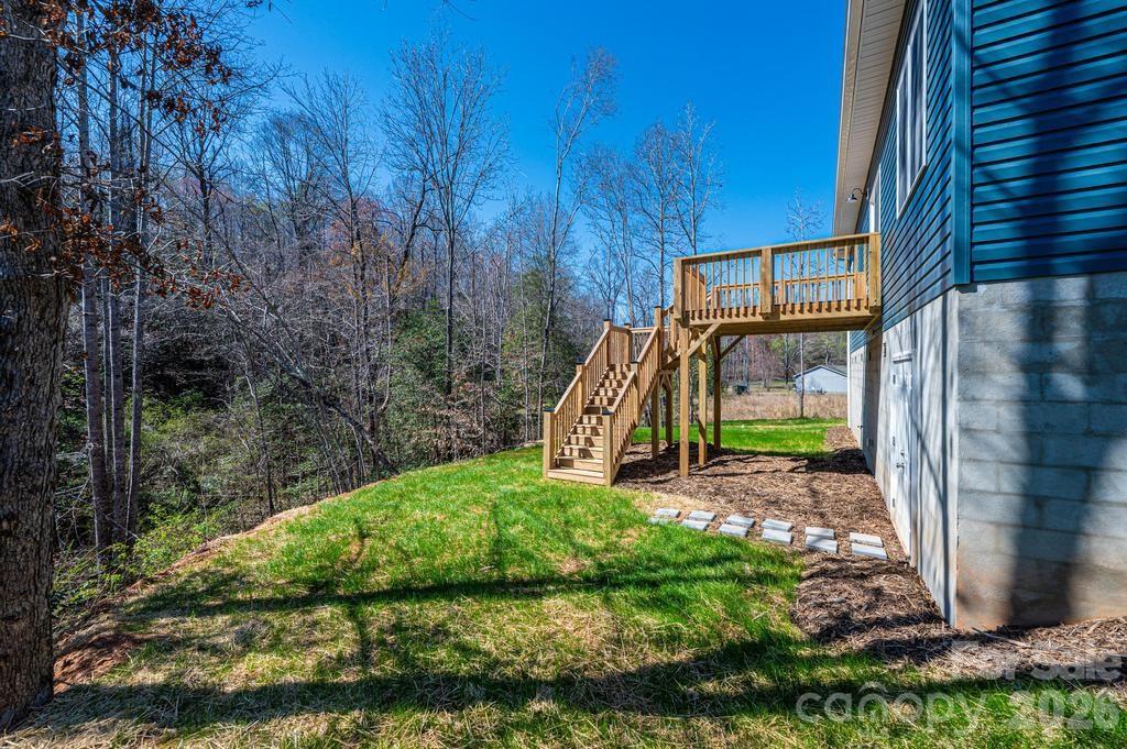 1314 39th Street Circle SW — Hickory