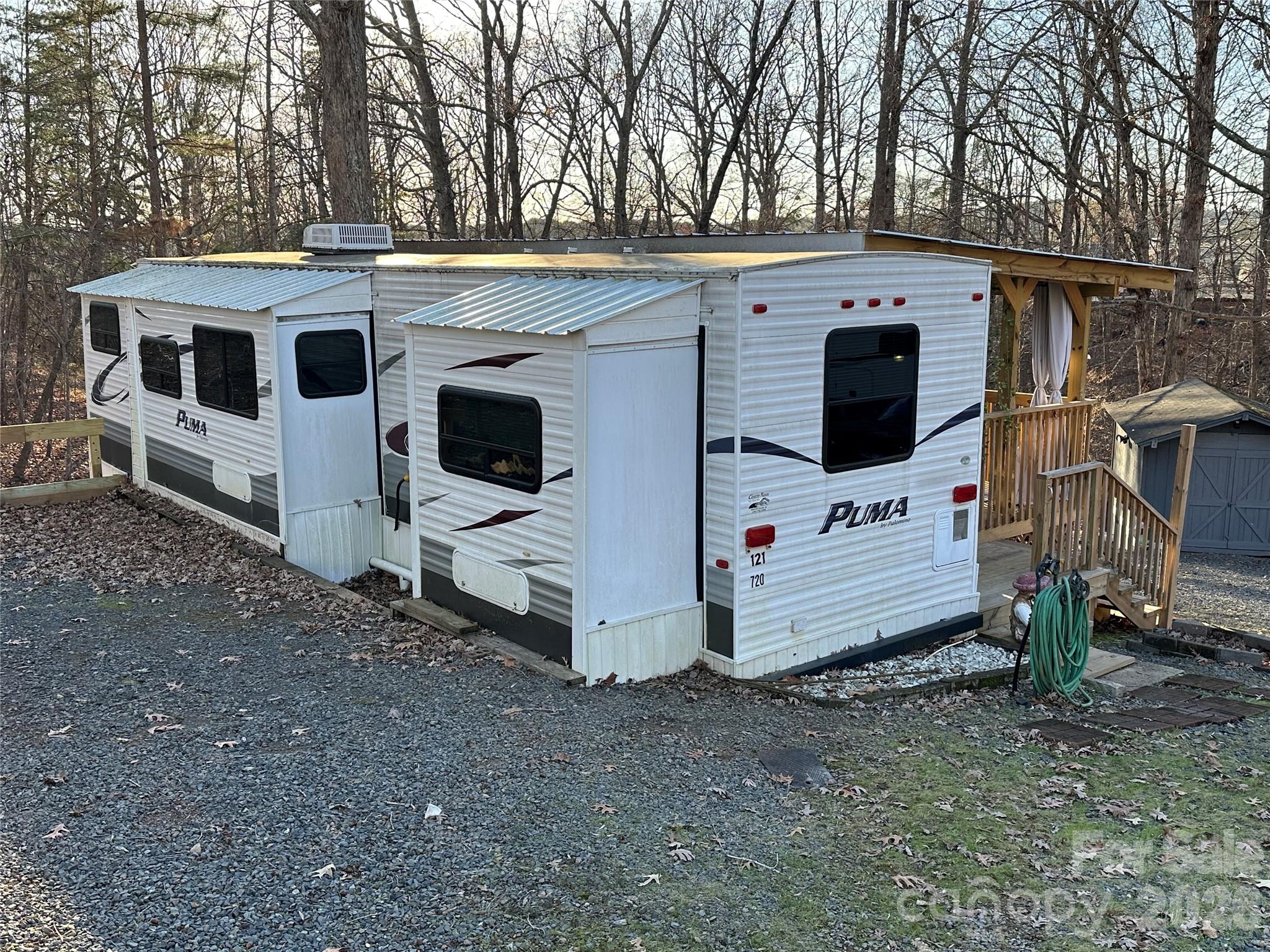 121 Sparrow Lane — New London