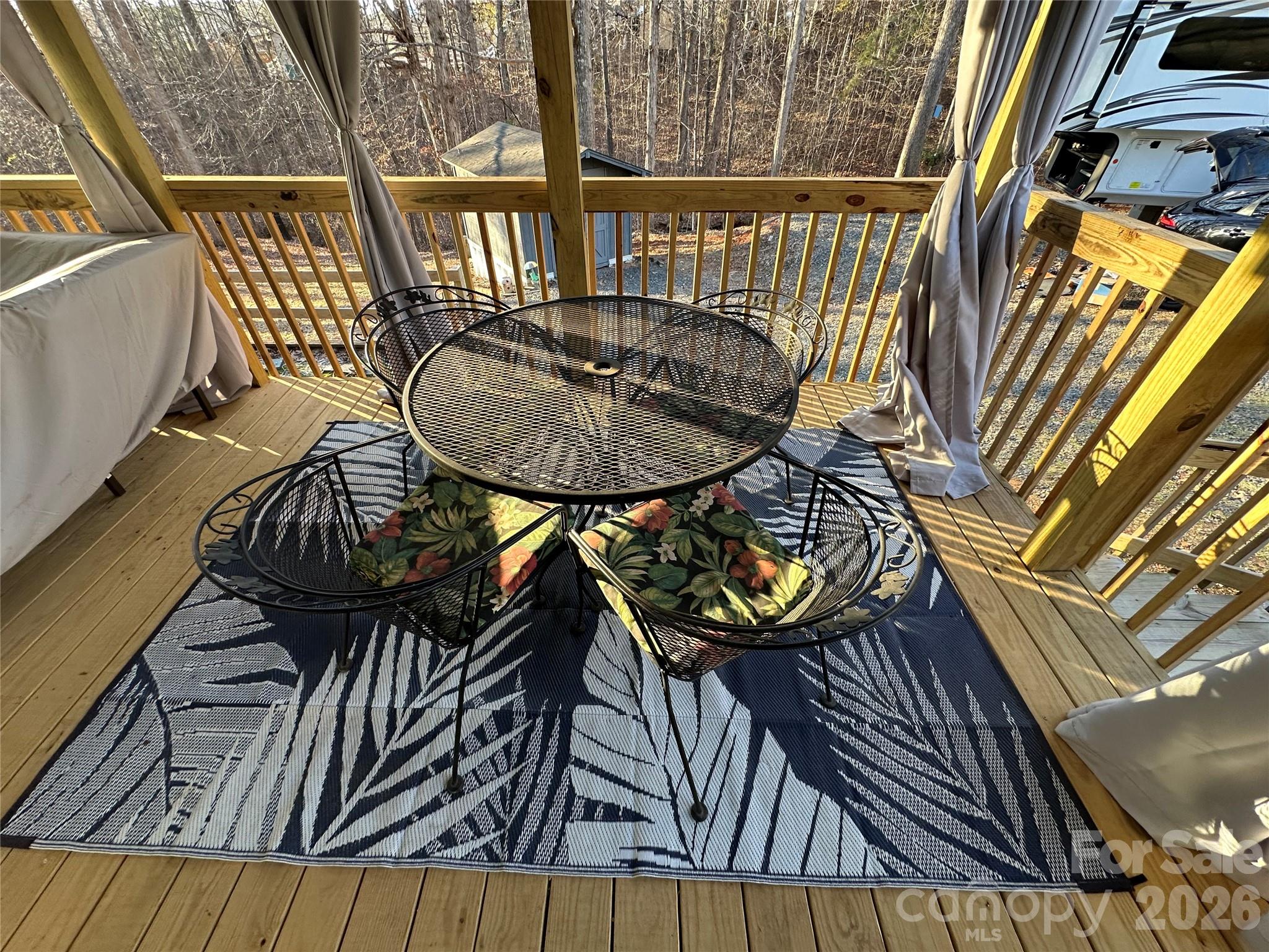 121 Sparrow Lane — New London