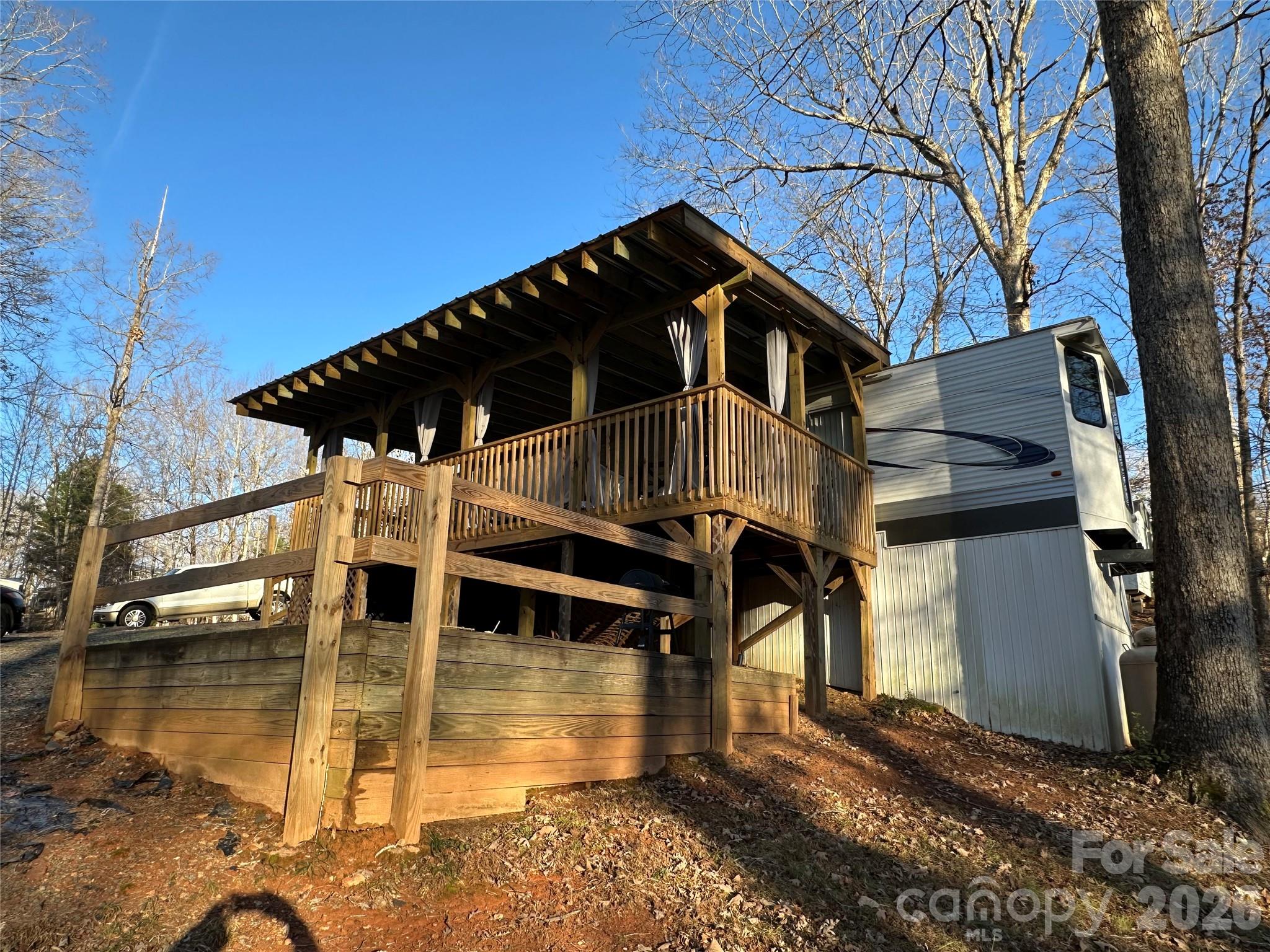 121 Sparrow Lane — New London