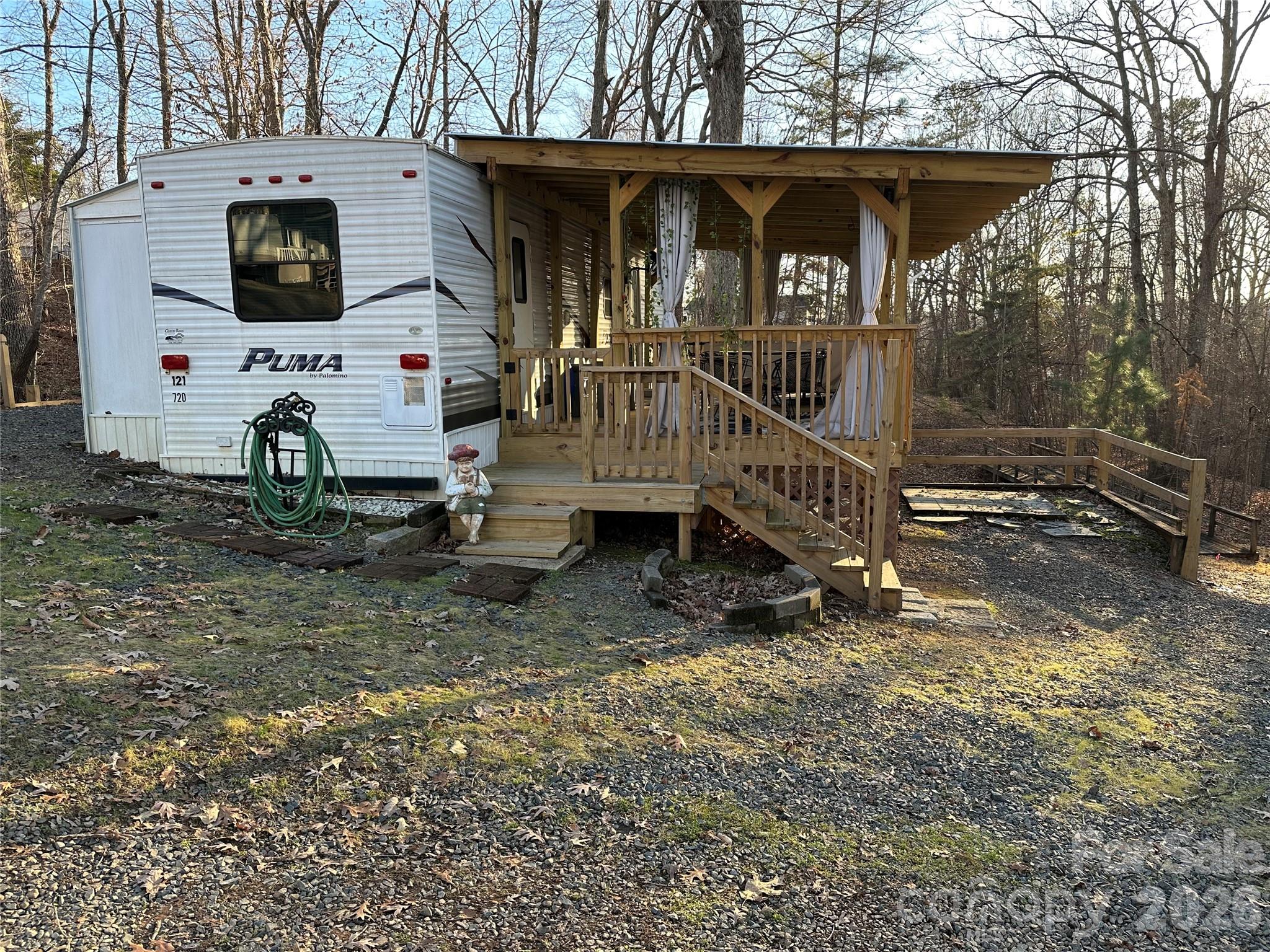 121 Sparrow Lane — New London