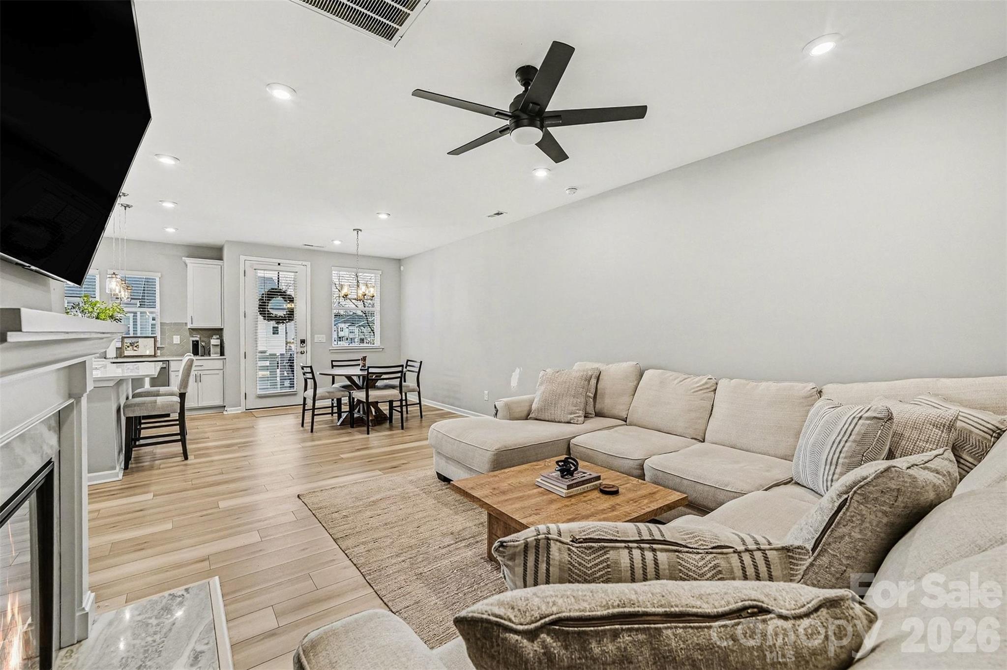 811 Redd Alley — Charlotte
