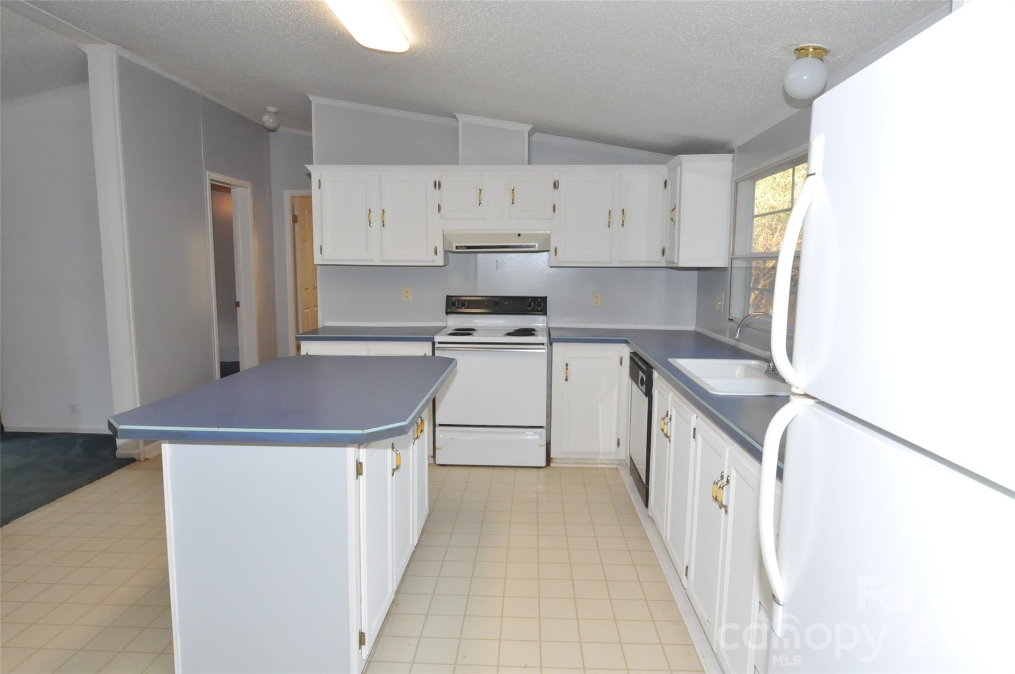 1413 Minter Road — Chester