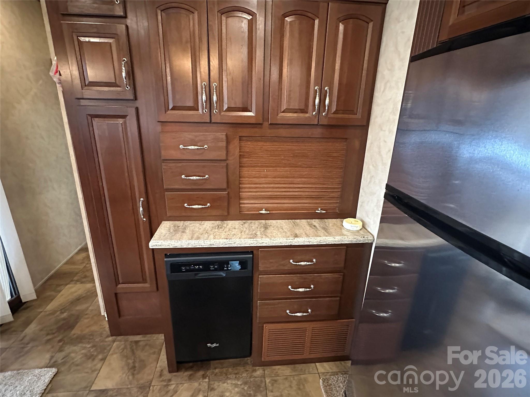 112 Sparrow Lane — New London