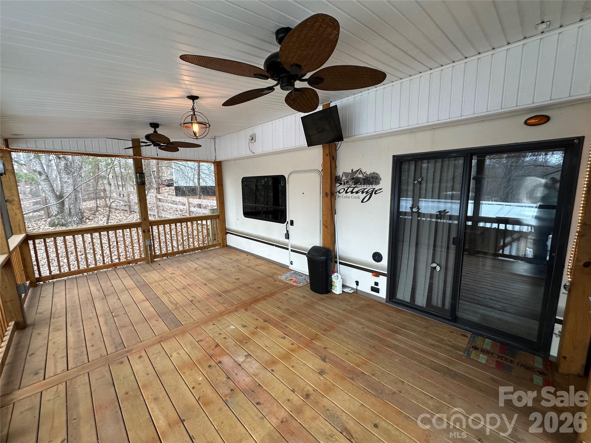 112 Sparrow Lane — New London