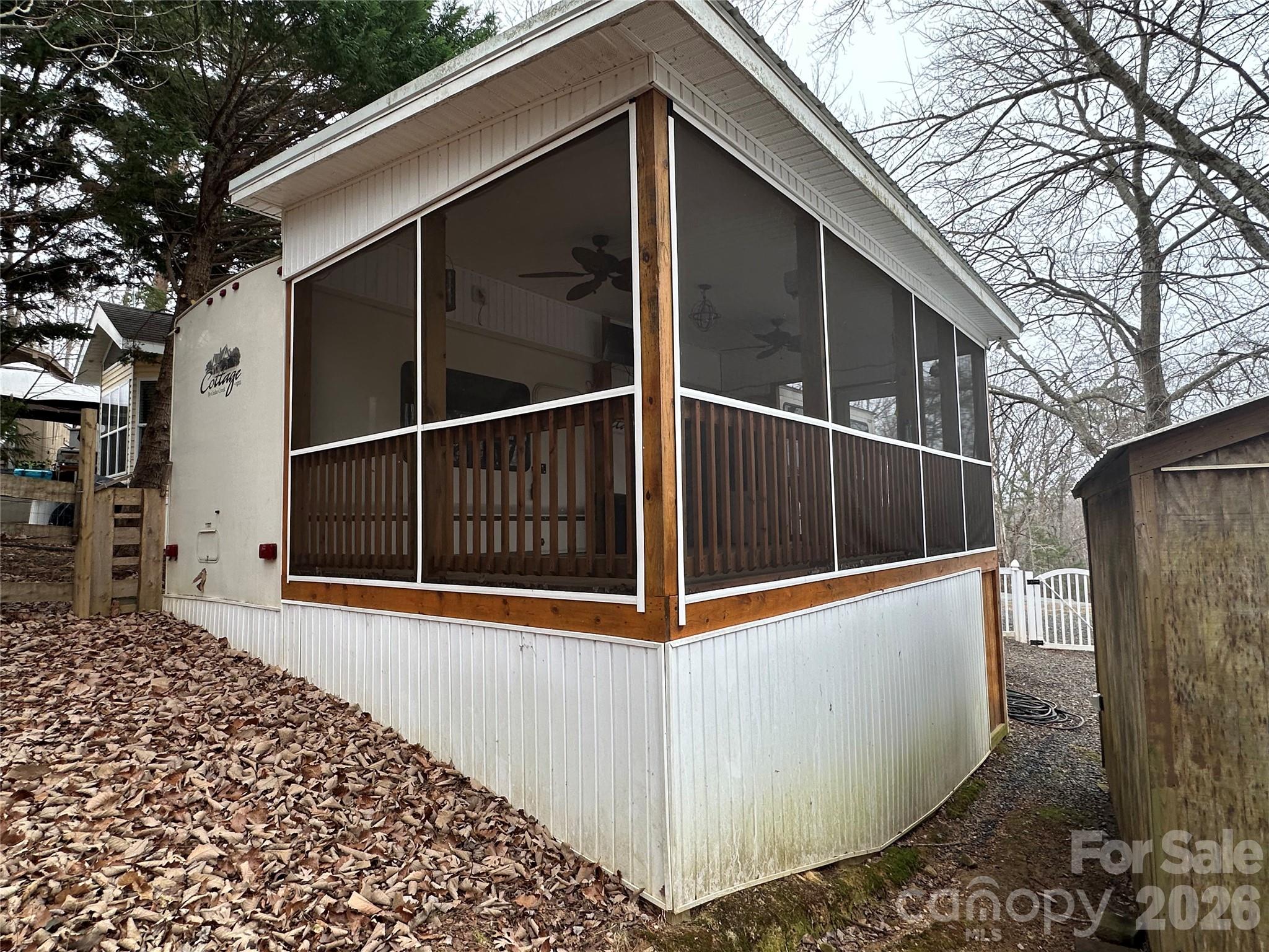 112 Sparrow Lane — New London