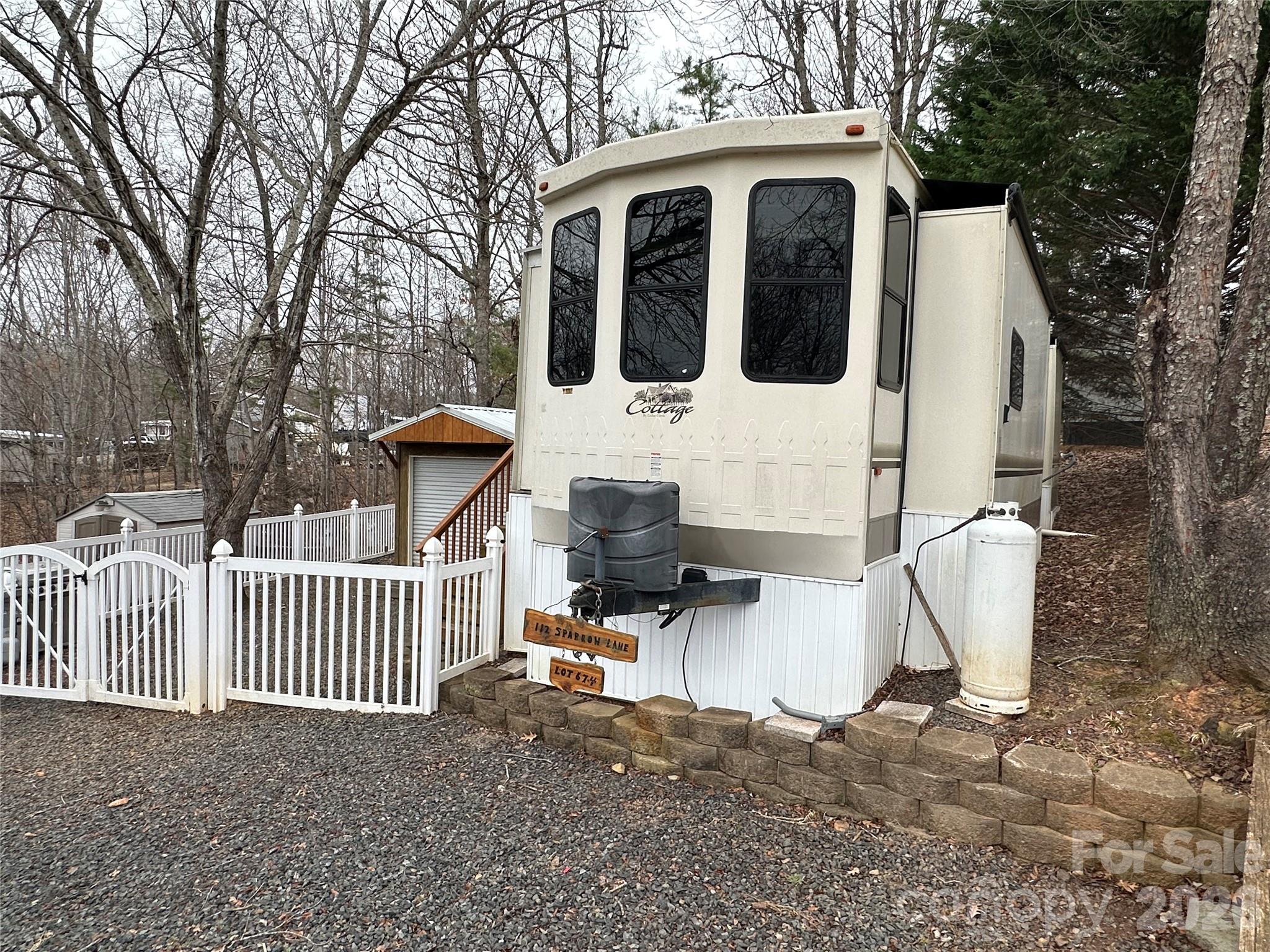 112 Sparrow Lane — New London