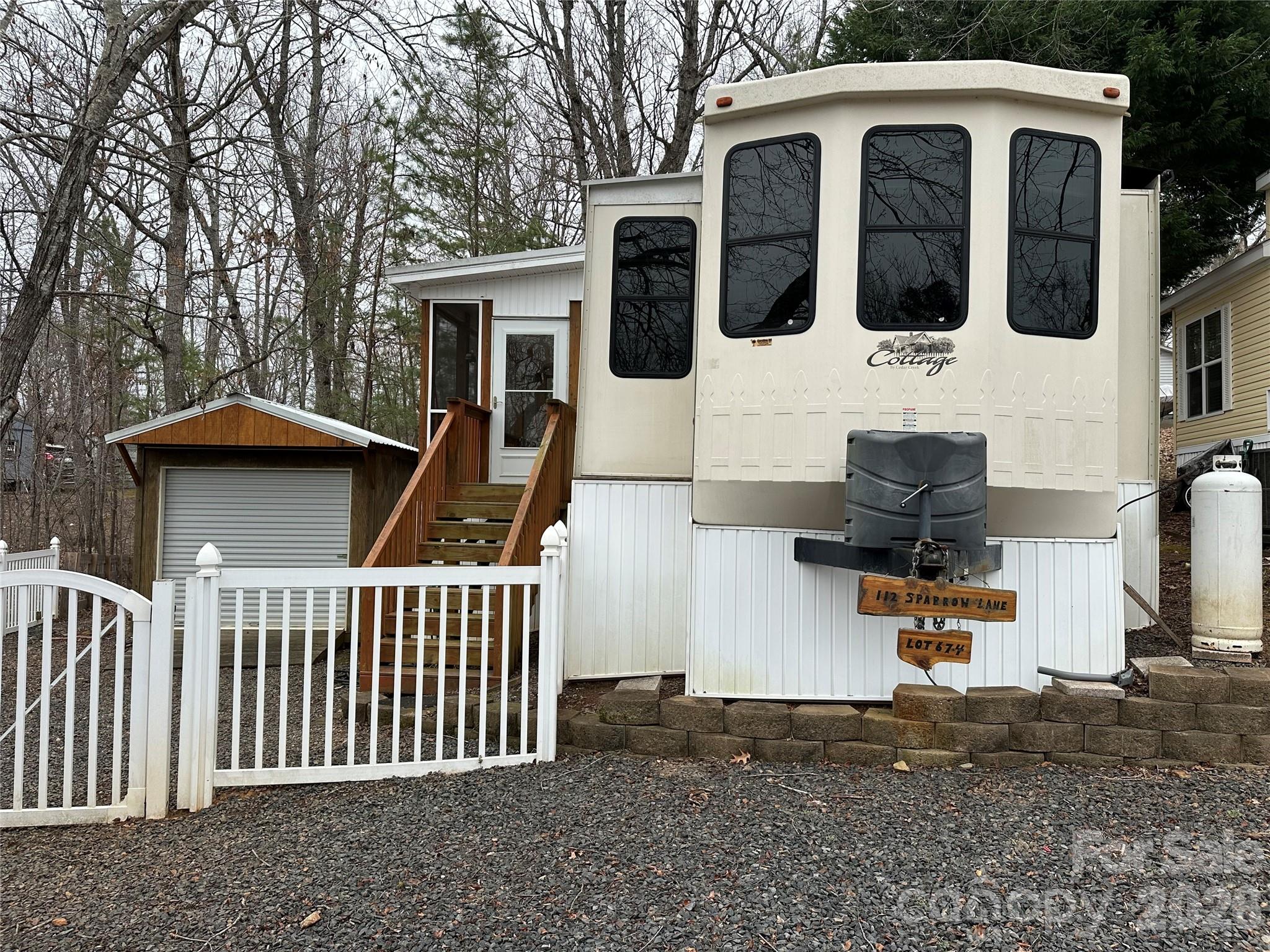 112 Sparrow Lane — New London