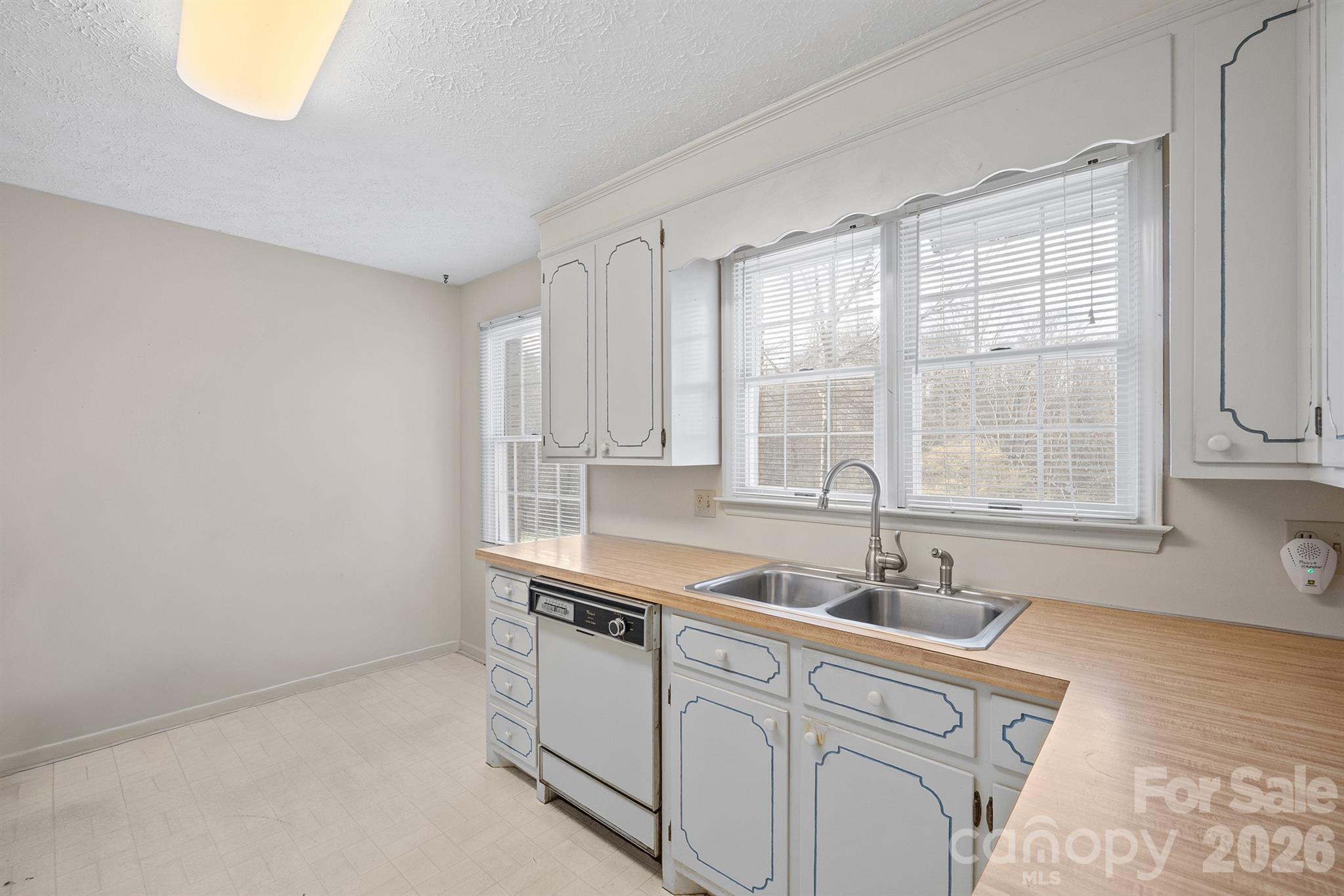2153 S Fork Drive — Morganton