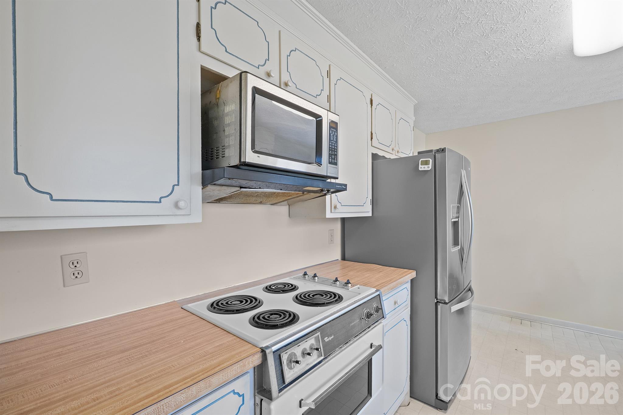 2153 S Fork Drive — Morganton