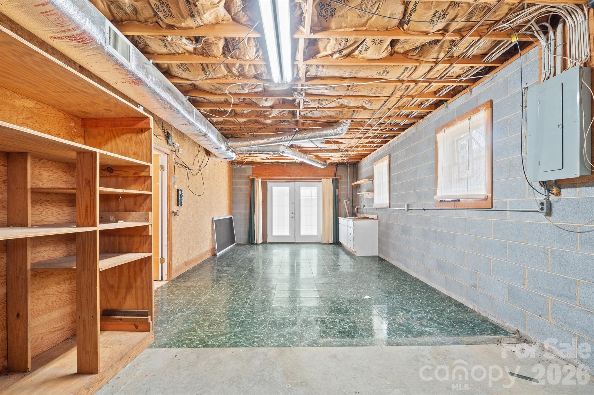 2153 S Fork Drive — Morganton