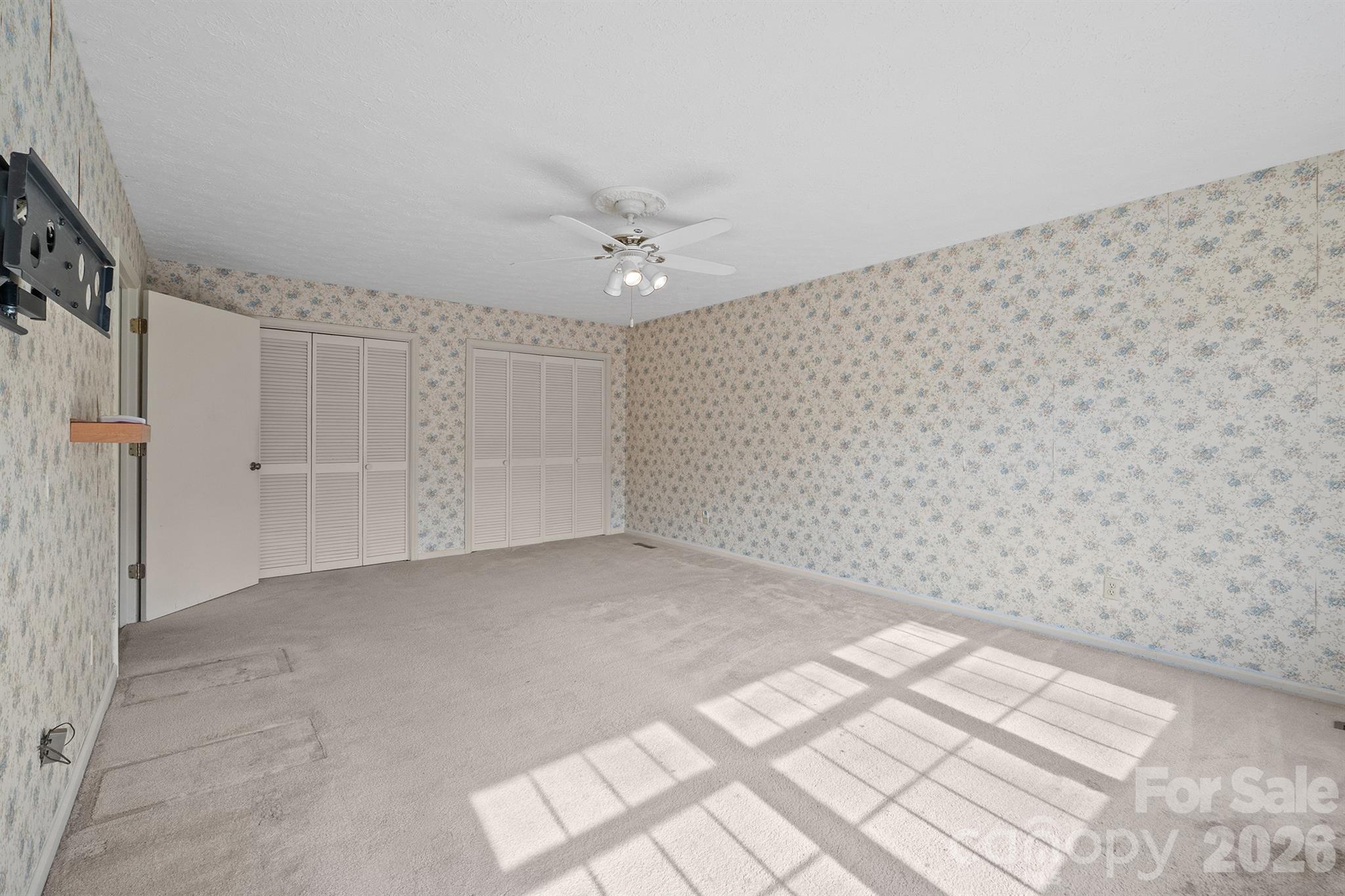 2153 S Fork Drive — Morganton