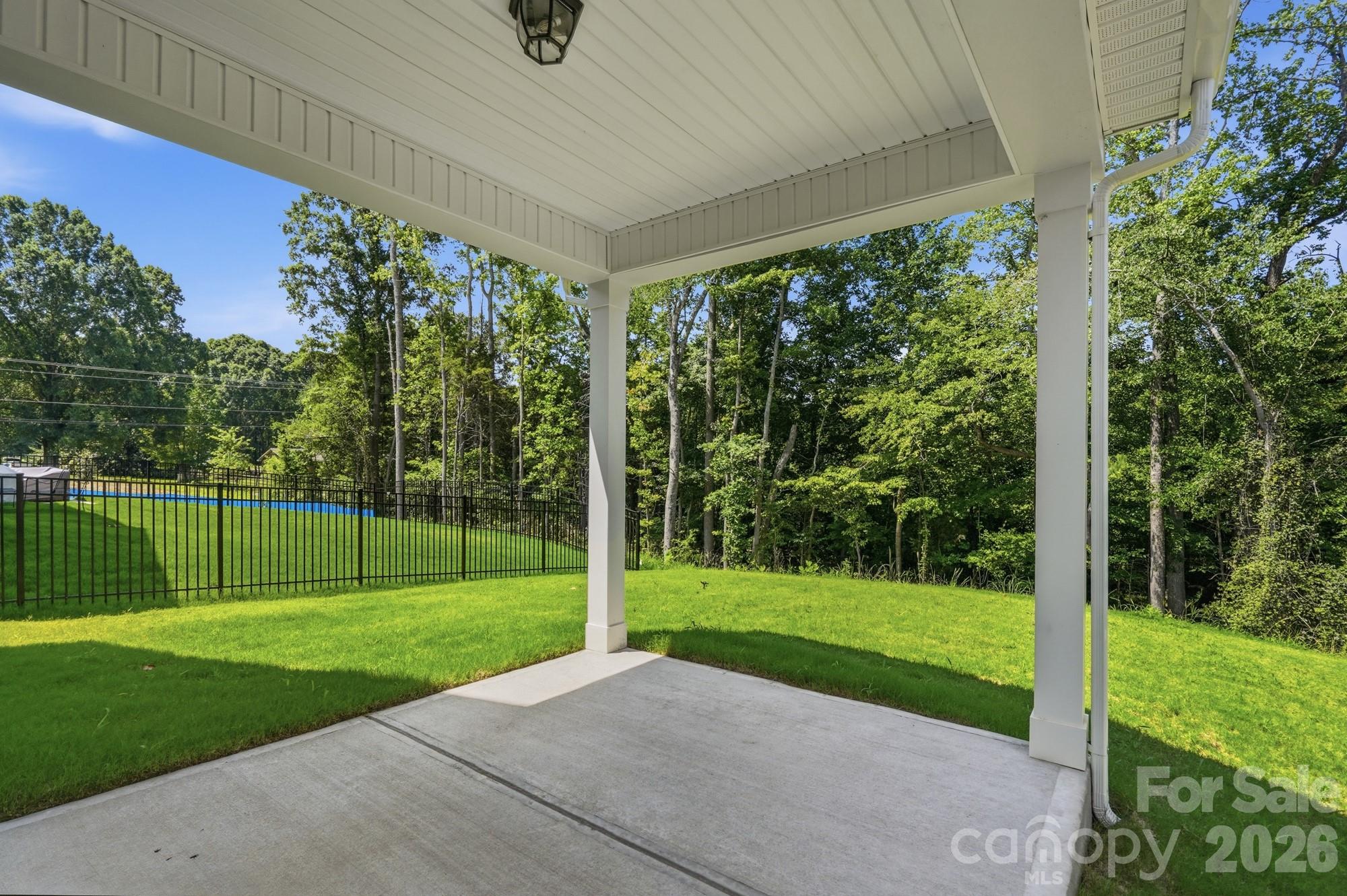 13115 Foxberry Road — Charlotte