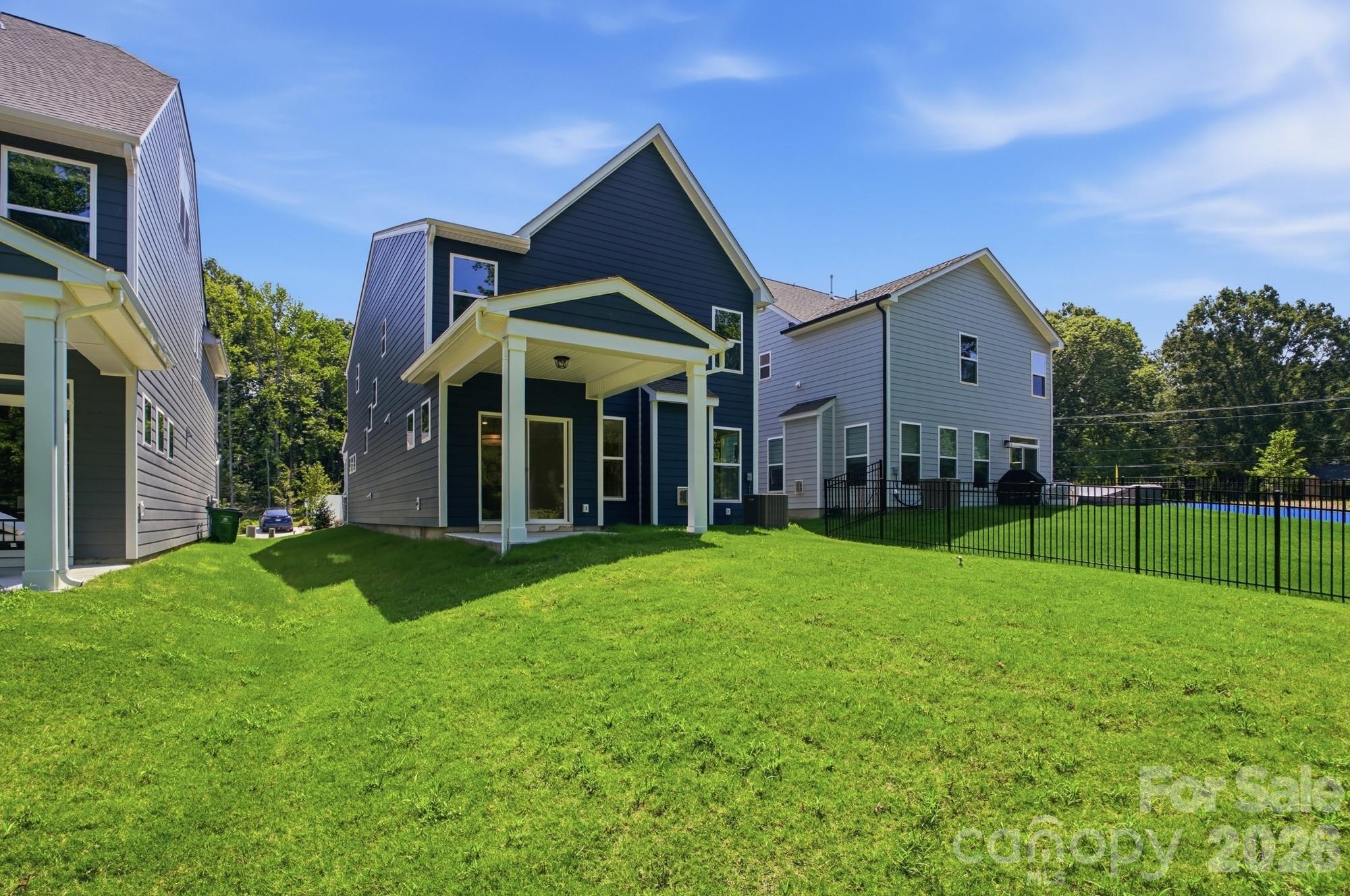 13115 Foxberry Road — Charlotte
