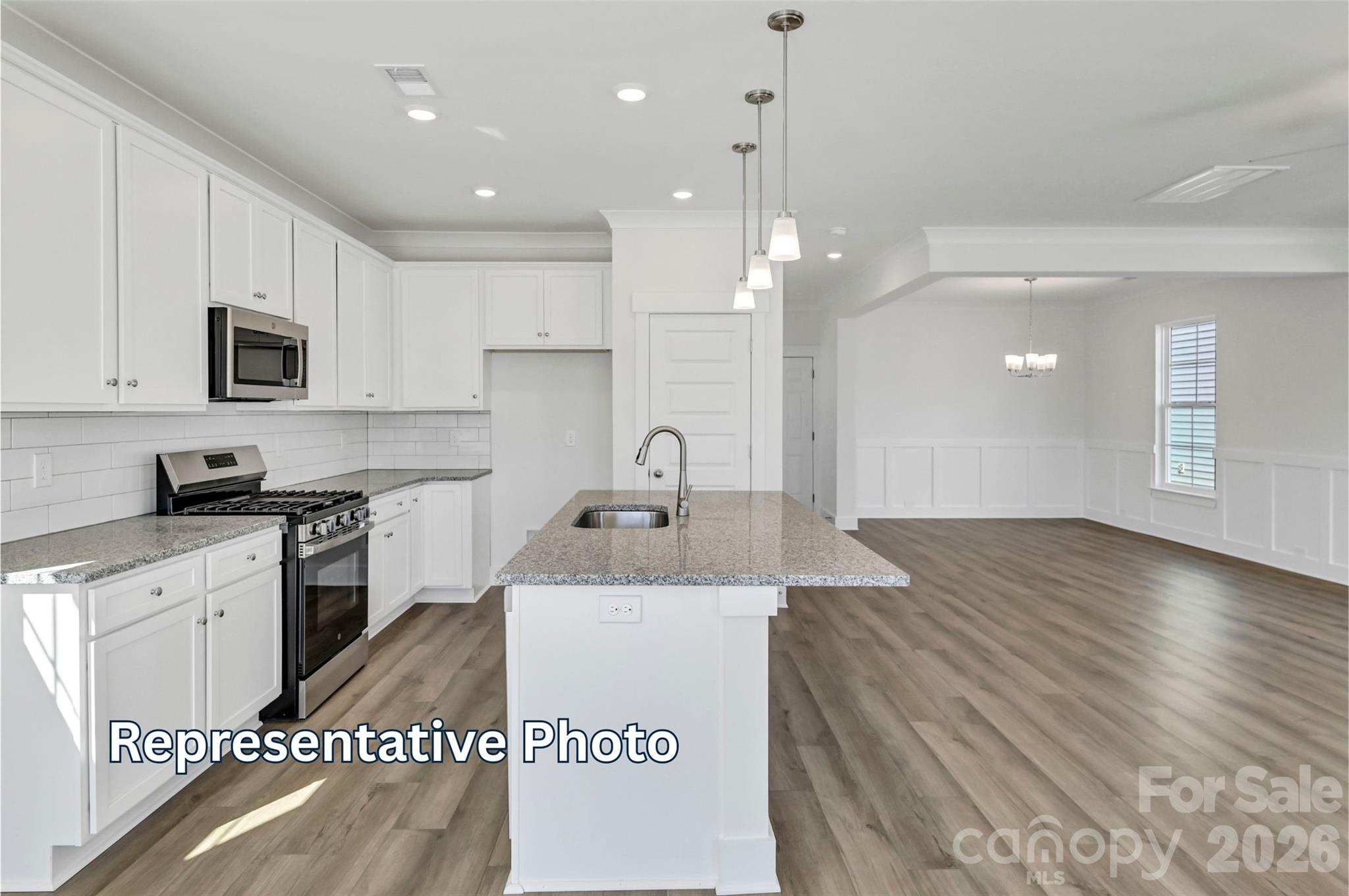 13115 Foxberry Road — Charlotte