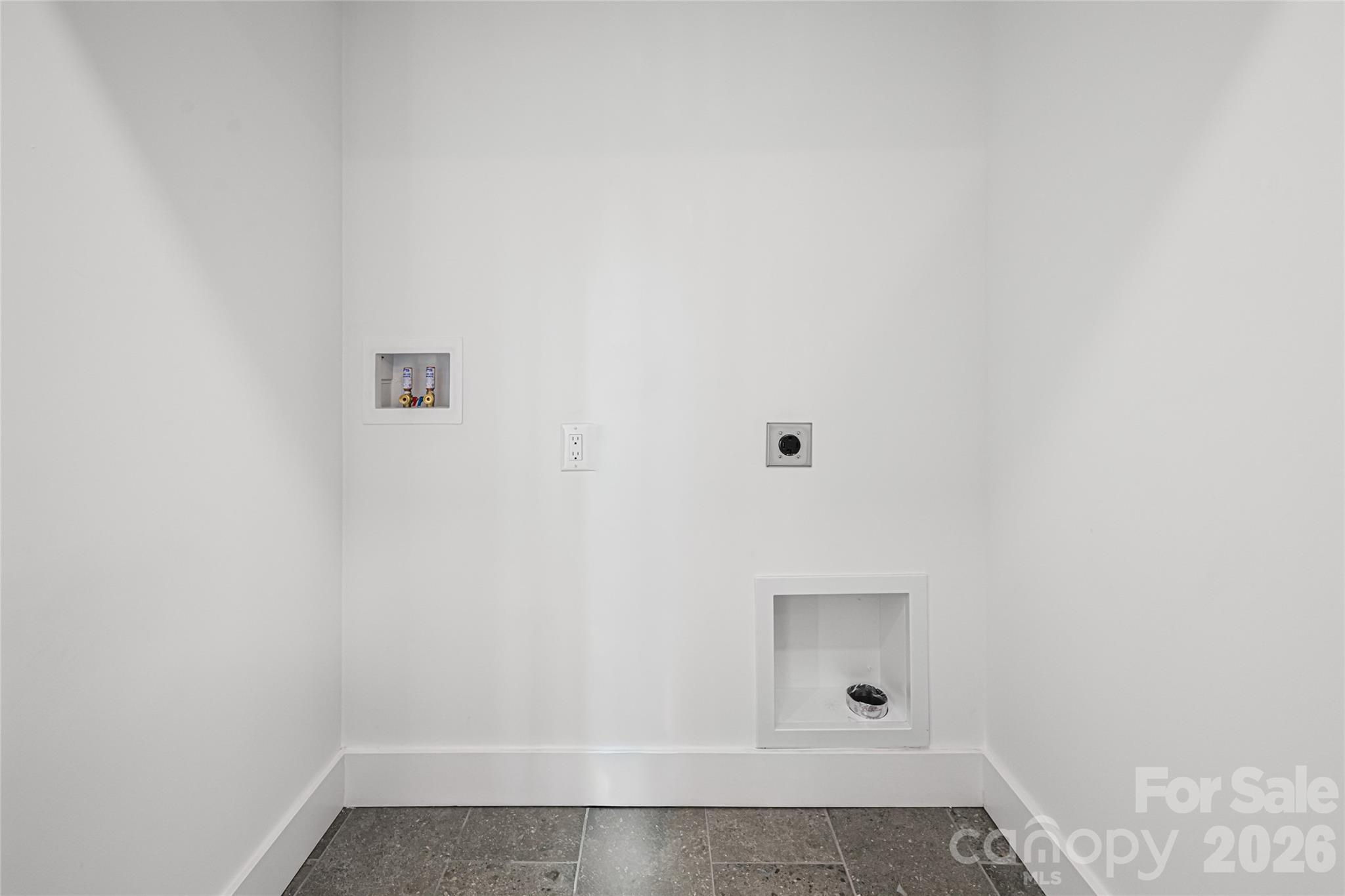 87 Locust Grove Road — Weaverville