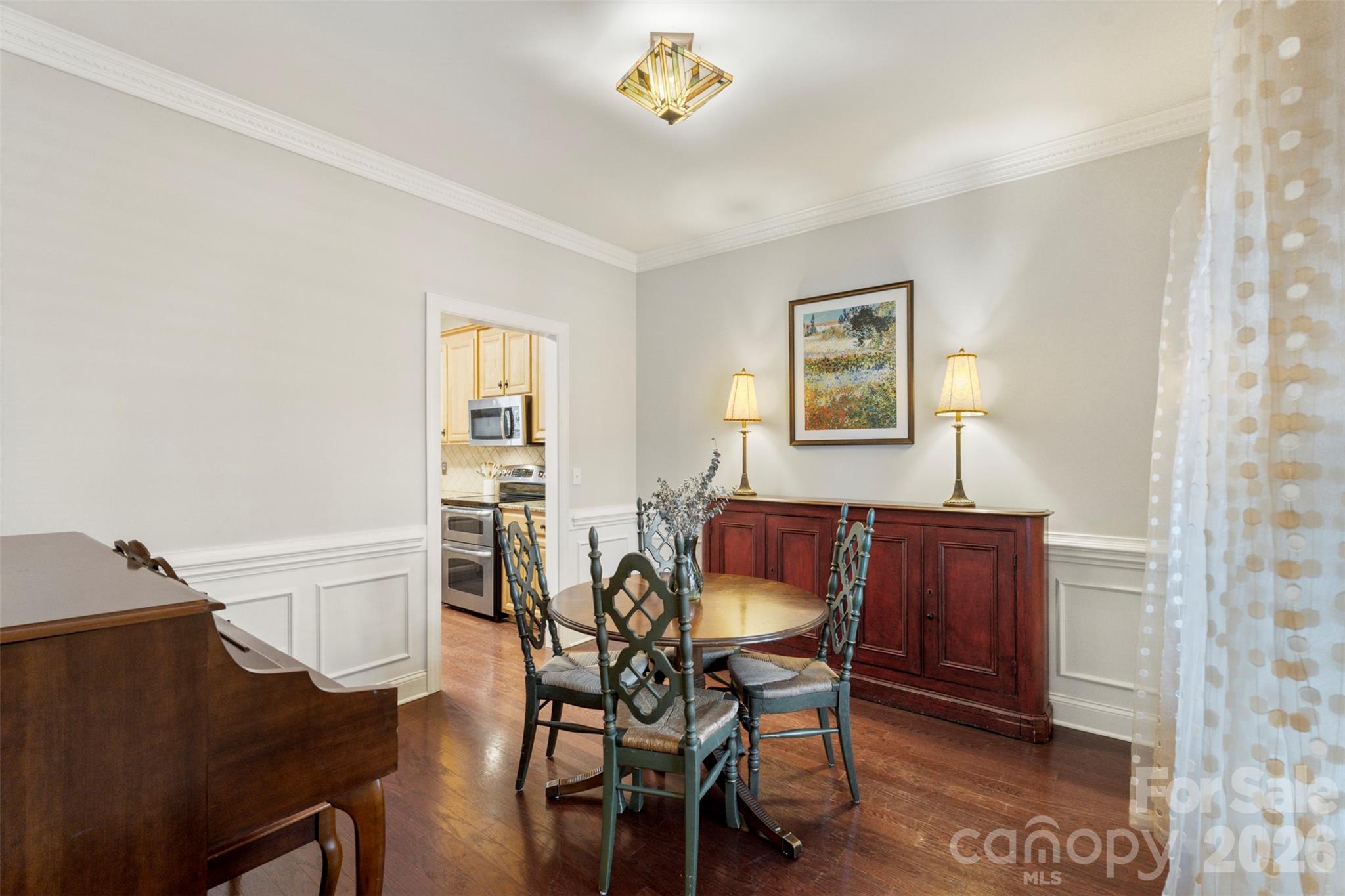 5637 Nolen Avenue NW — Concord