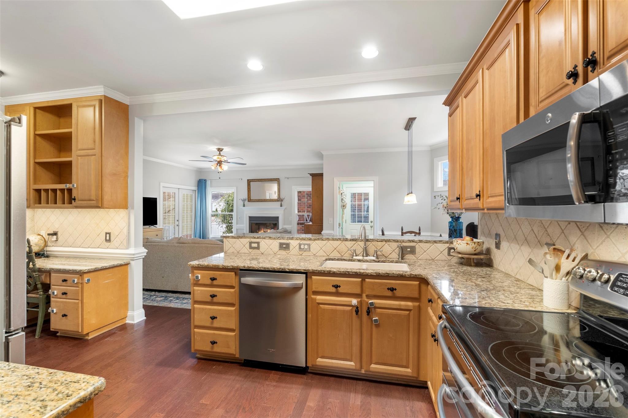 5637 Nolen Avenue NW — Concord