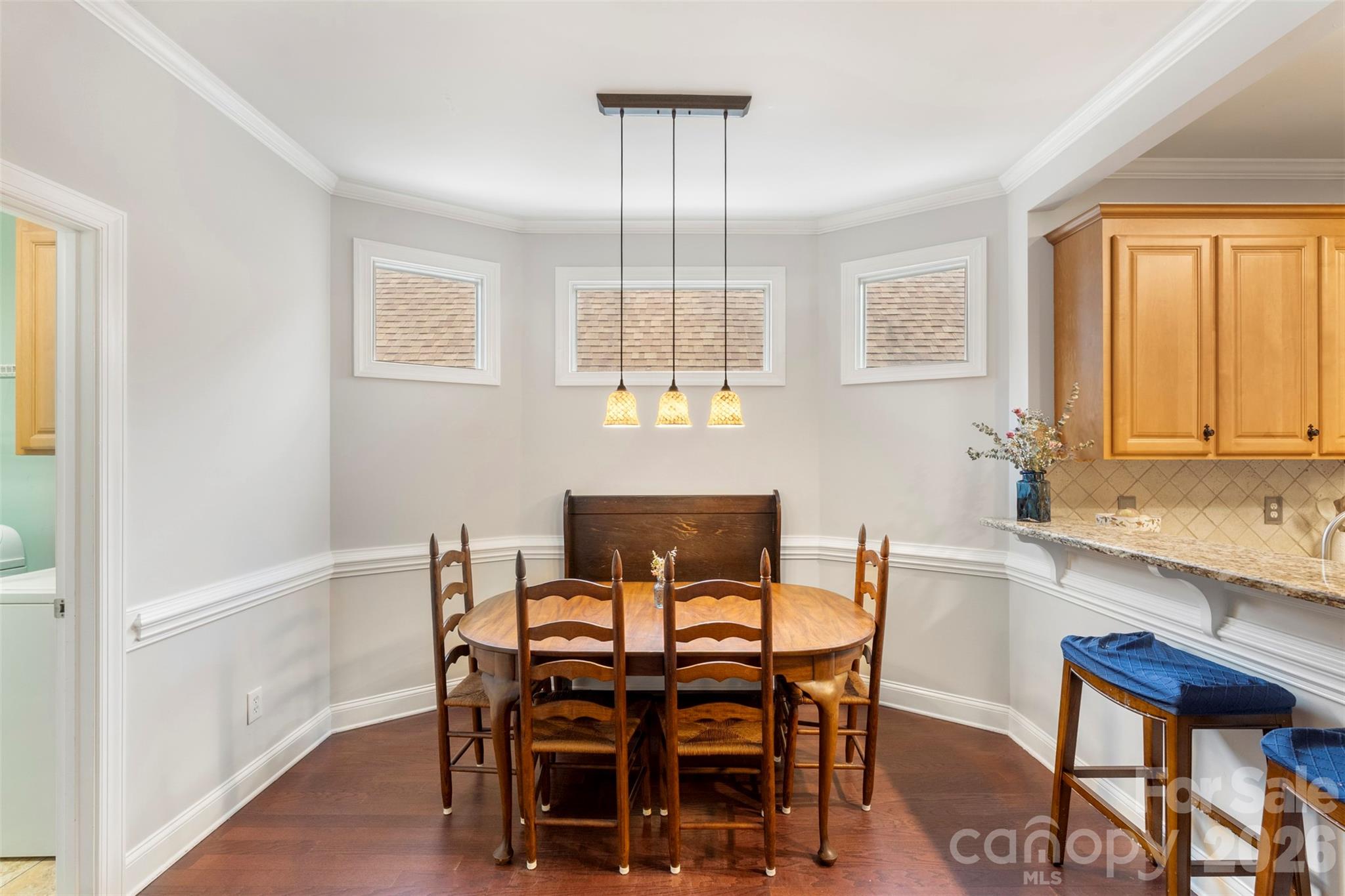 5637 Nolen Avenue NW — Concord