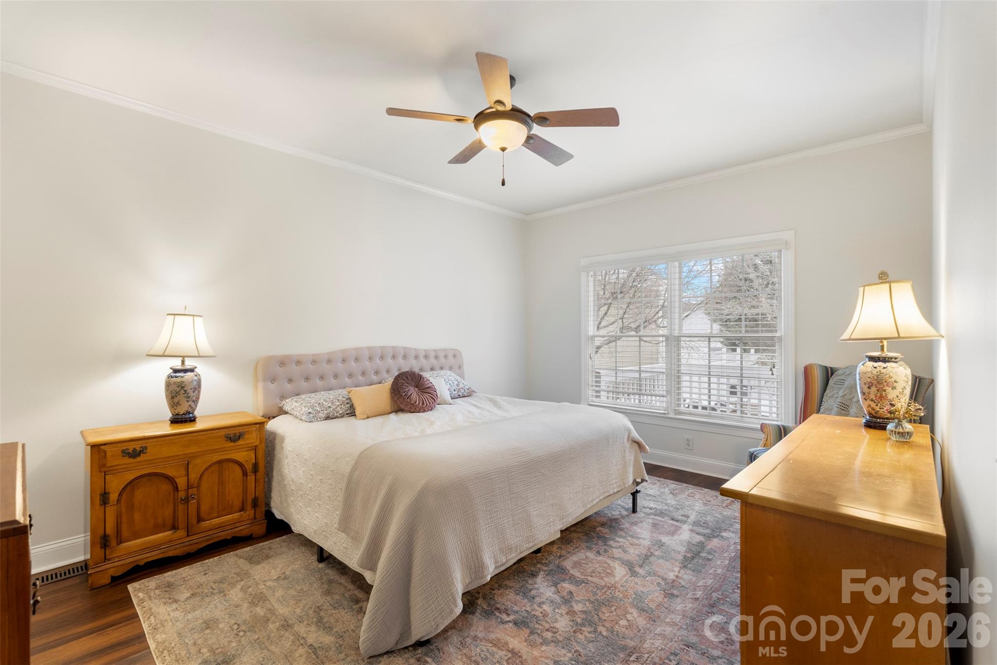 5637 Nolen Avenue NW — Concord