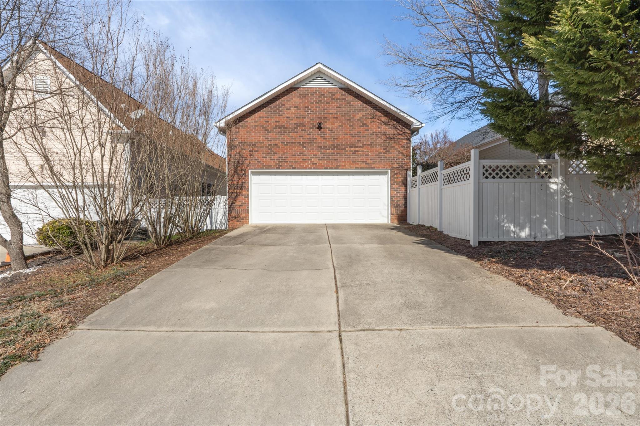 5637 Nolen Avenue NW — Concord
